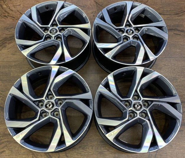 1 ν§ 希少！美品！ホイールのみ4本!!ルノー メガーヌGT 純正18インチ