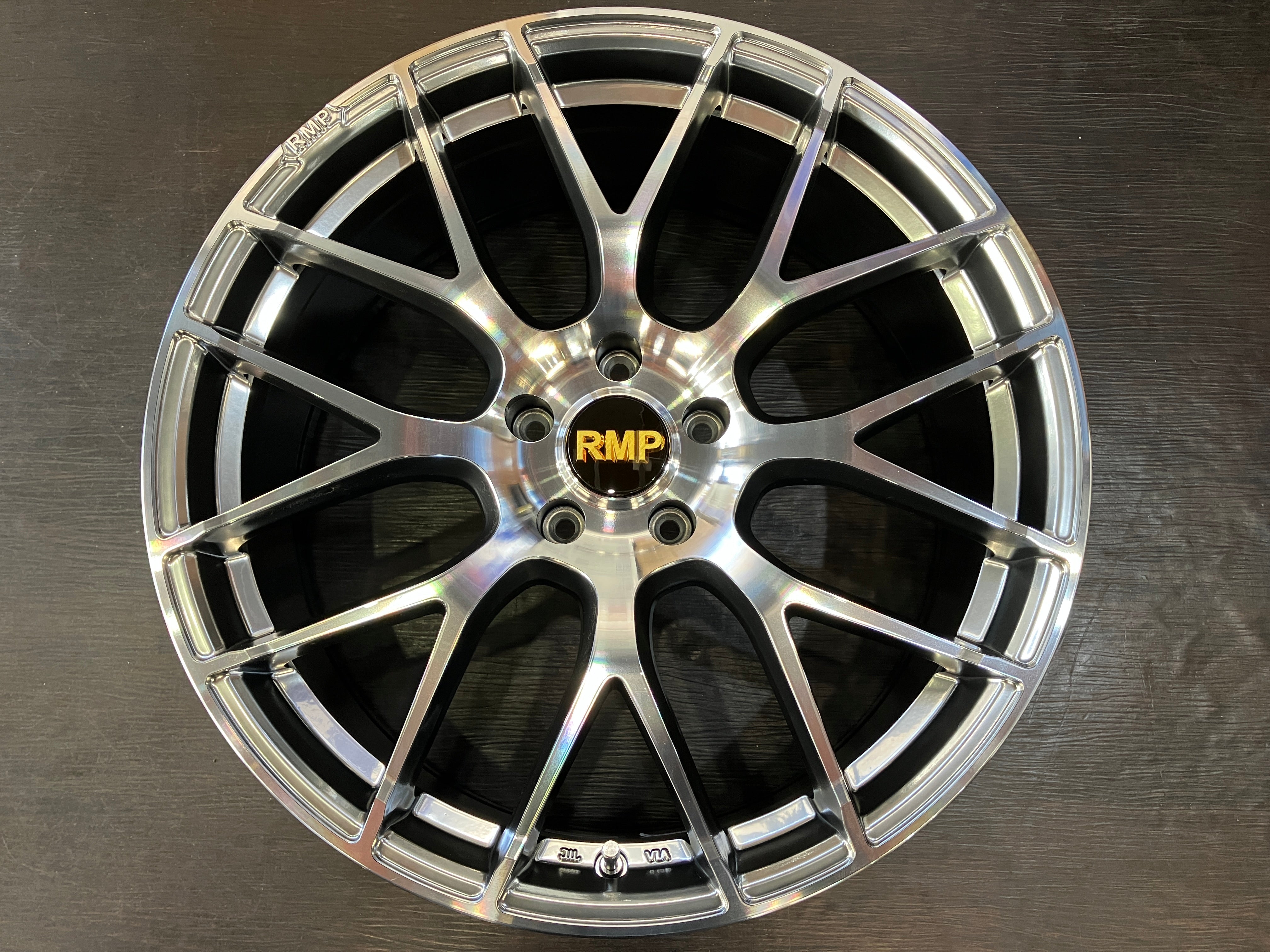 ☆未使用展示品 MID WHEEL RMP 028F マルカ 20インチ 8.5J +45 114.3/5