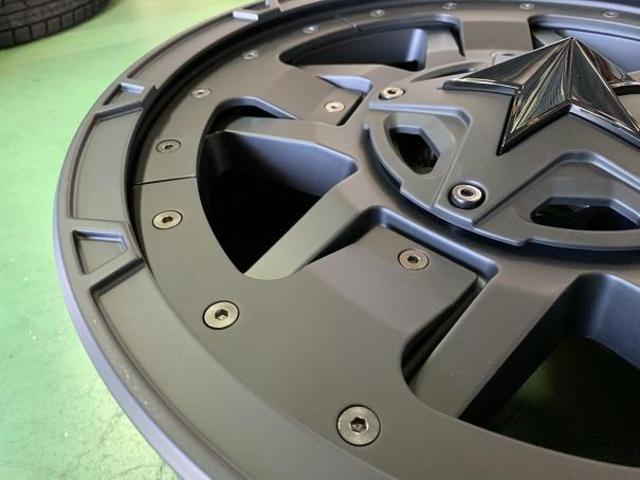 2 ν§ 新品！4WD仕様！Kmc XDシリーズ XD827 ROCKSTAR III ロック