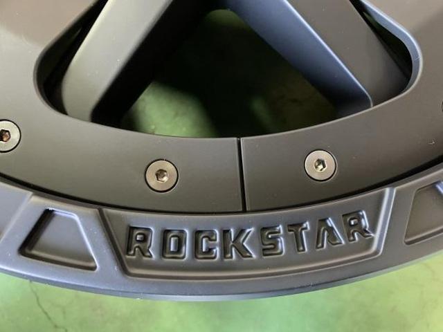 2 ν§ 新品！4WD仕様！Kmc XDシリーズ XD827 ROCKSTAR III ロック
