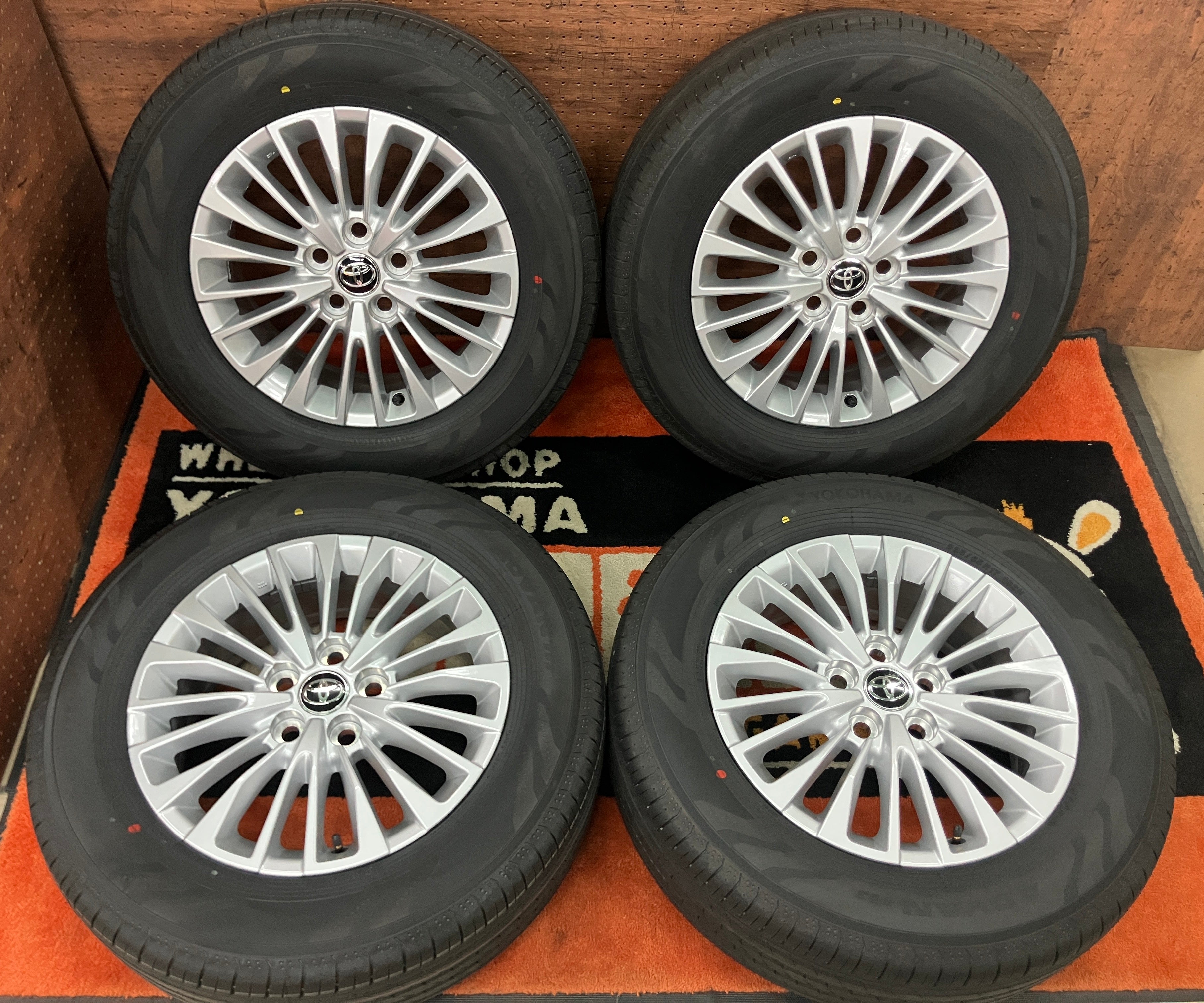 新車外し 40アルファード 225/60R18 タイヤのみ 2025年06週製
