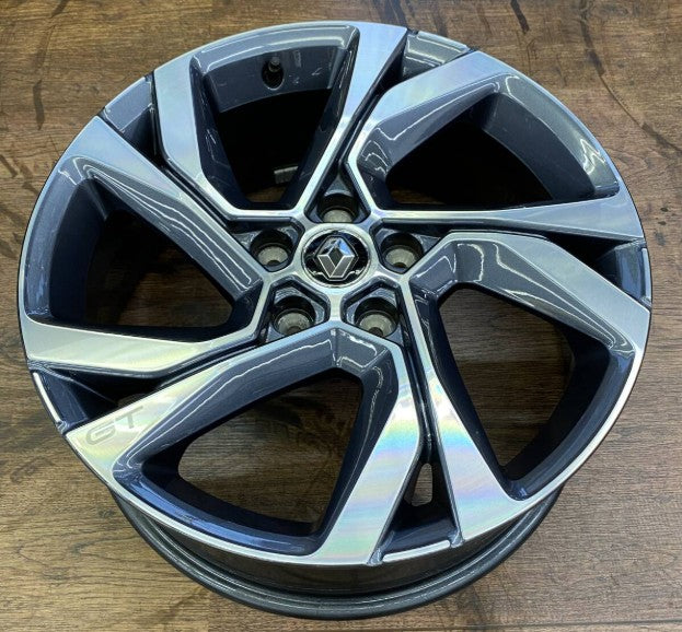 1 ν§ 希少！美品！ホイールのみ4本!!ルノー メガーヌGT 純正18インチ