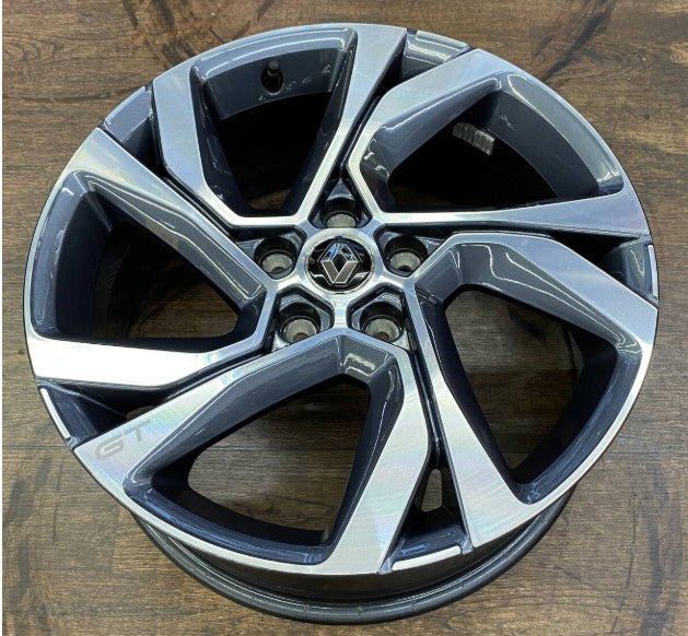 1 ν§ 希少！美品！ホイールのみ4本!!ルノー メガーヌGT 純正18インチ
