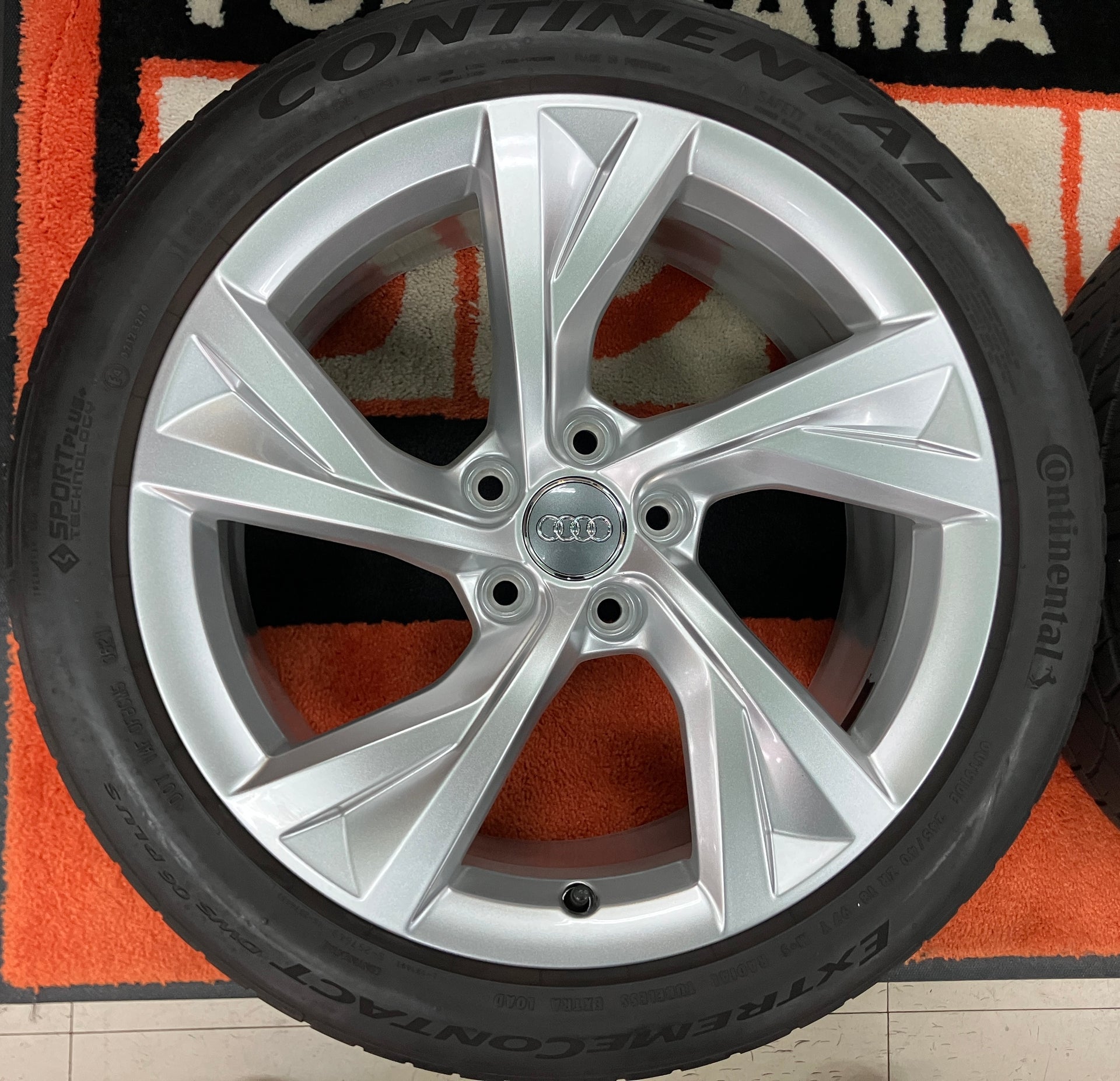 ◇夏用Set◇安心画像多数! 18インチ 8J ET40 AUDIアウディ純正 A4 8W 