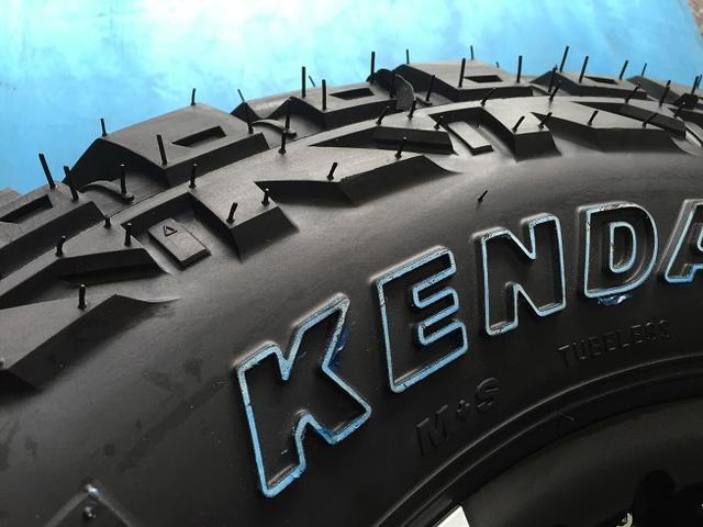 お買い得4本セット！4WD仕様！ブロックタイヤ！ケンダ KleverM/T