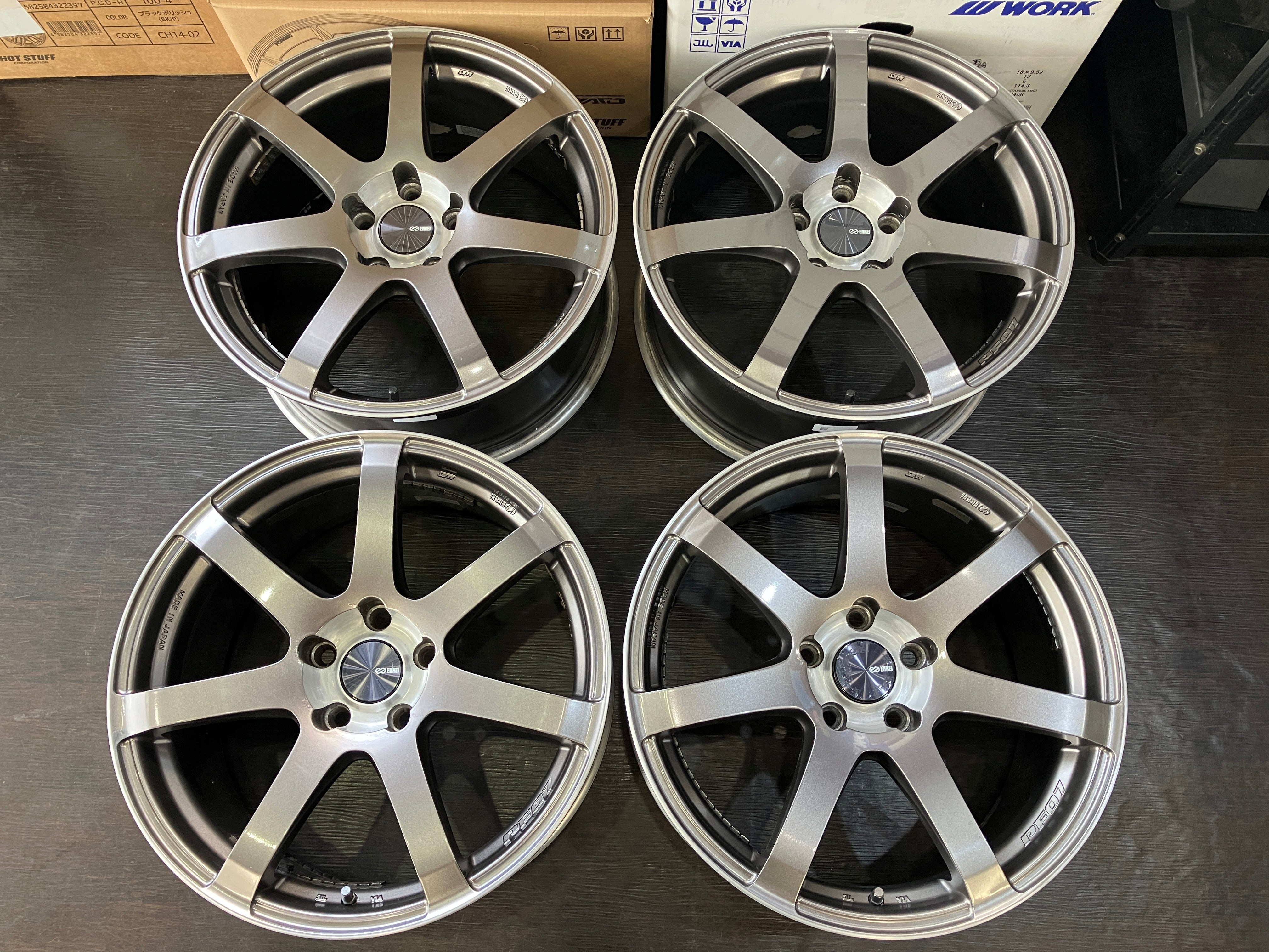 ☆SALE! 仕上げ済 ENKEI PF07 18インチ 8.5J +45 114.3/5 オリジナル