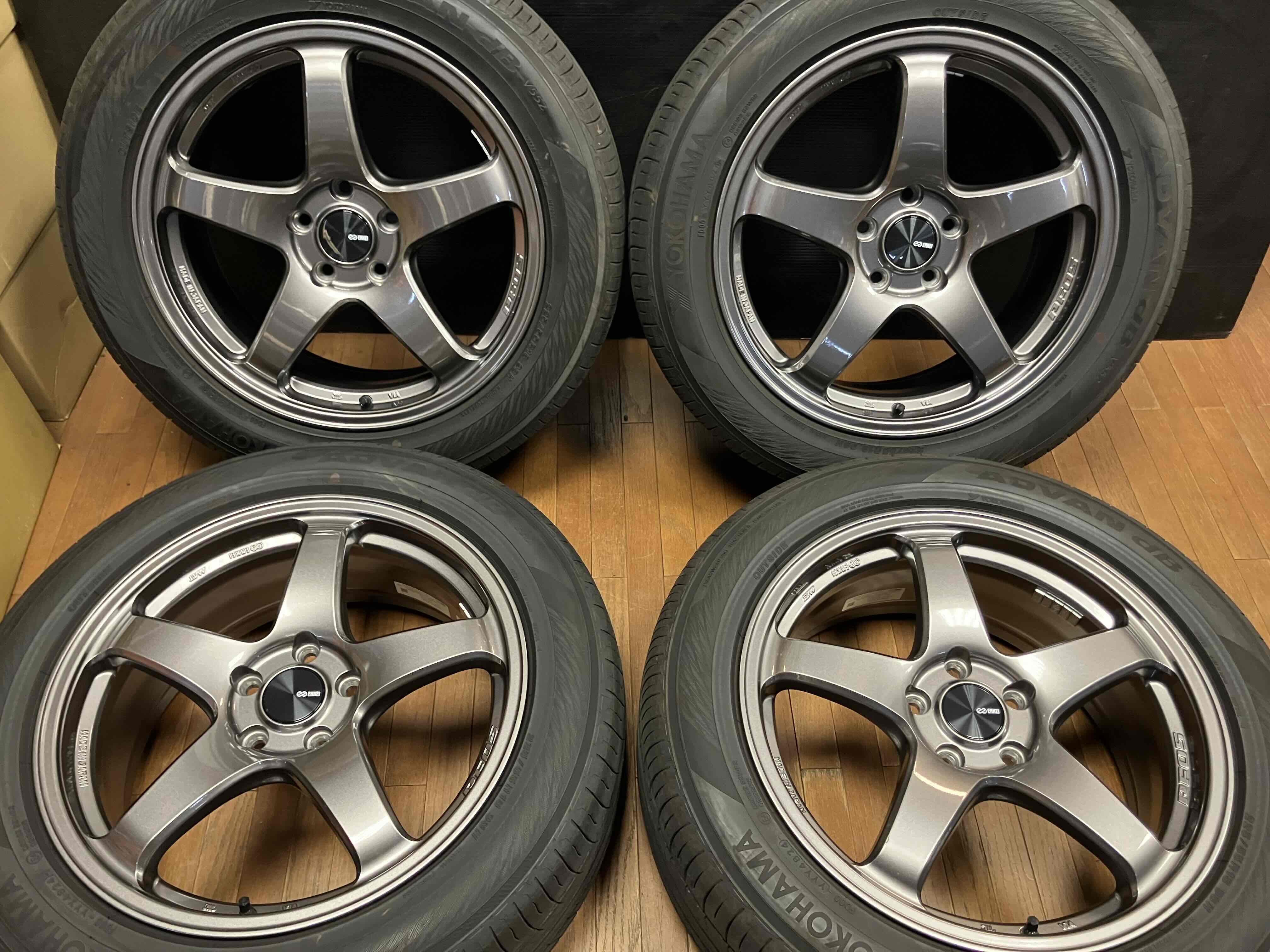 YOKOHAMAタイヤデシベル2024年製 225/55R18 7分山