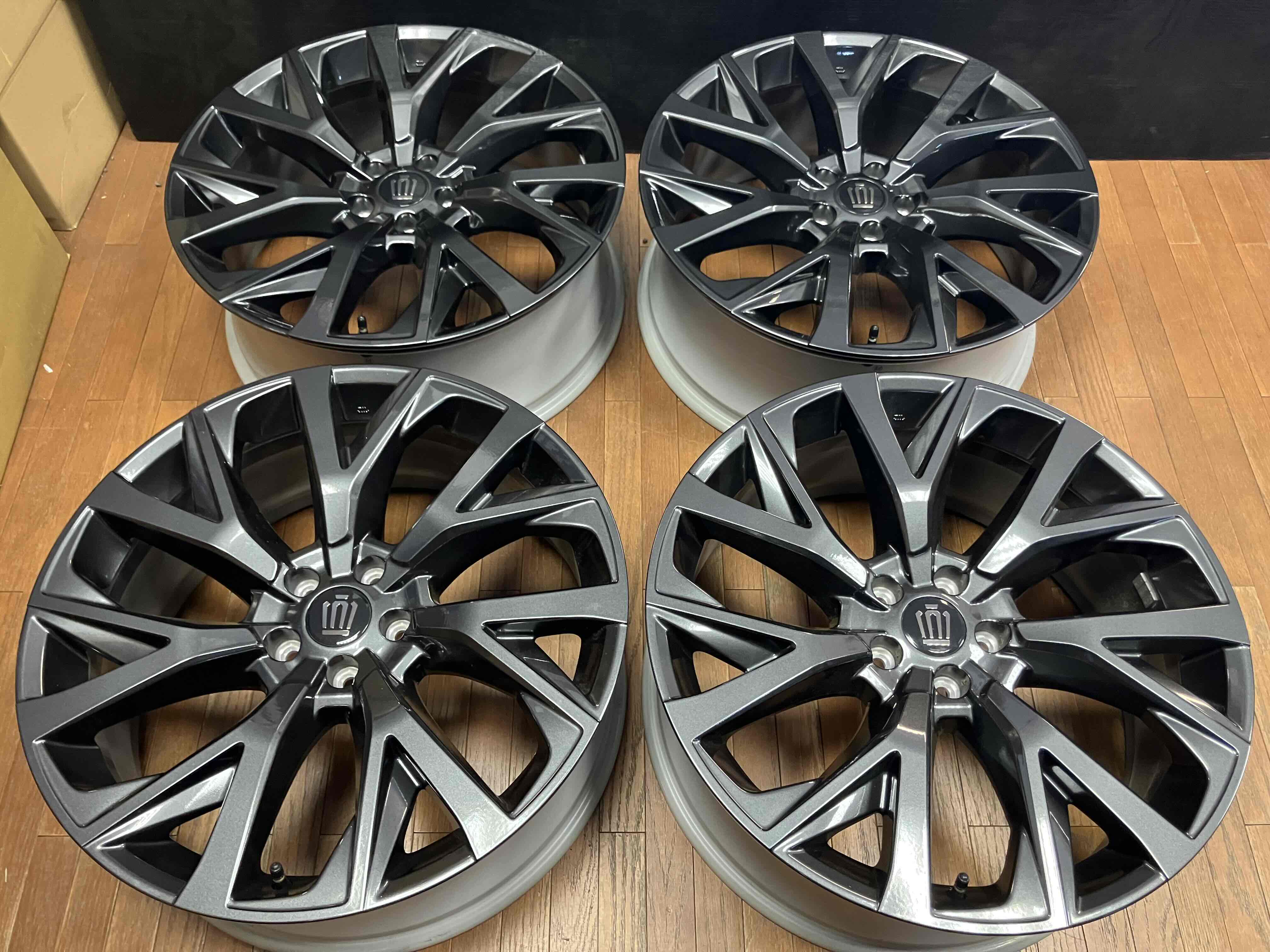 クラウンスポーツ純正ホイール4本セット新古車外し