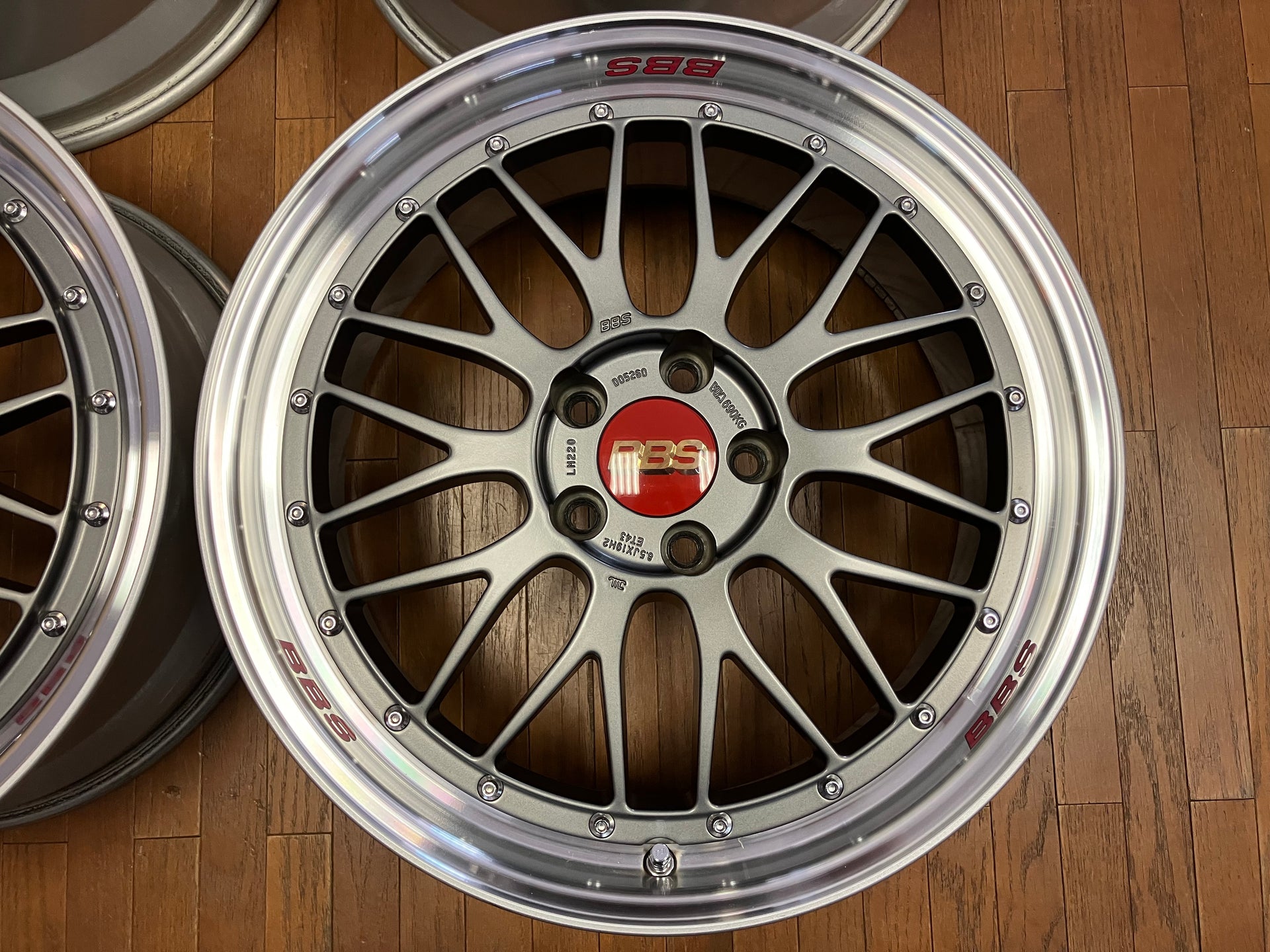 BBS LM 19インチ ホイール 高から