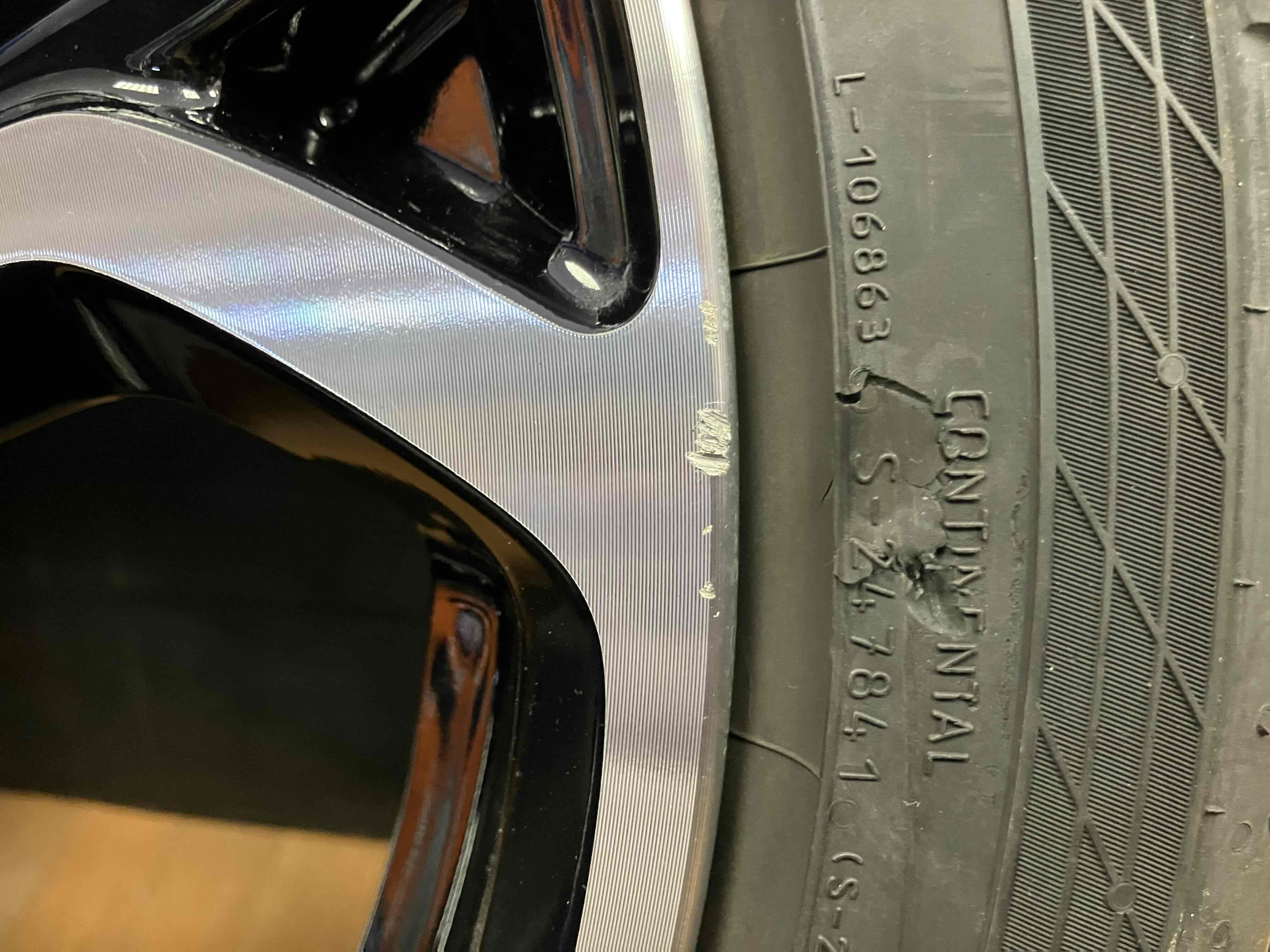 スズキ 17インチ ホイールセット コンチネンタル ◇SUZUKI スイフトスポーツ純正 17インチ◇6.5J+50 5H114.3