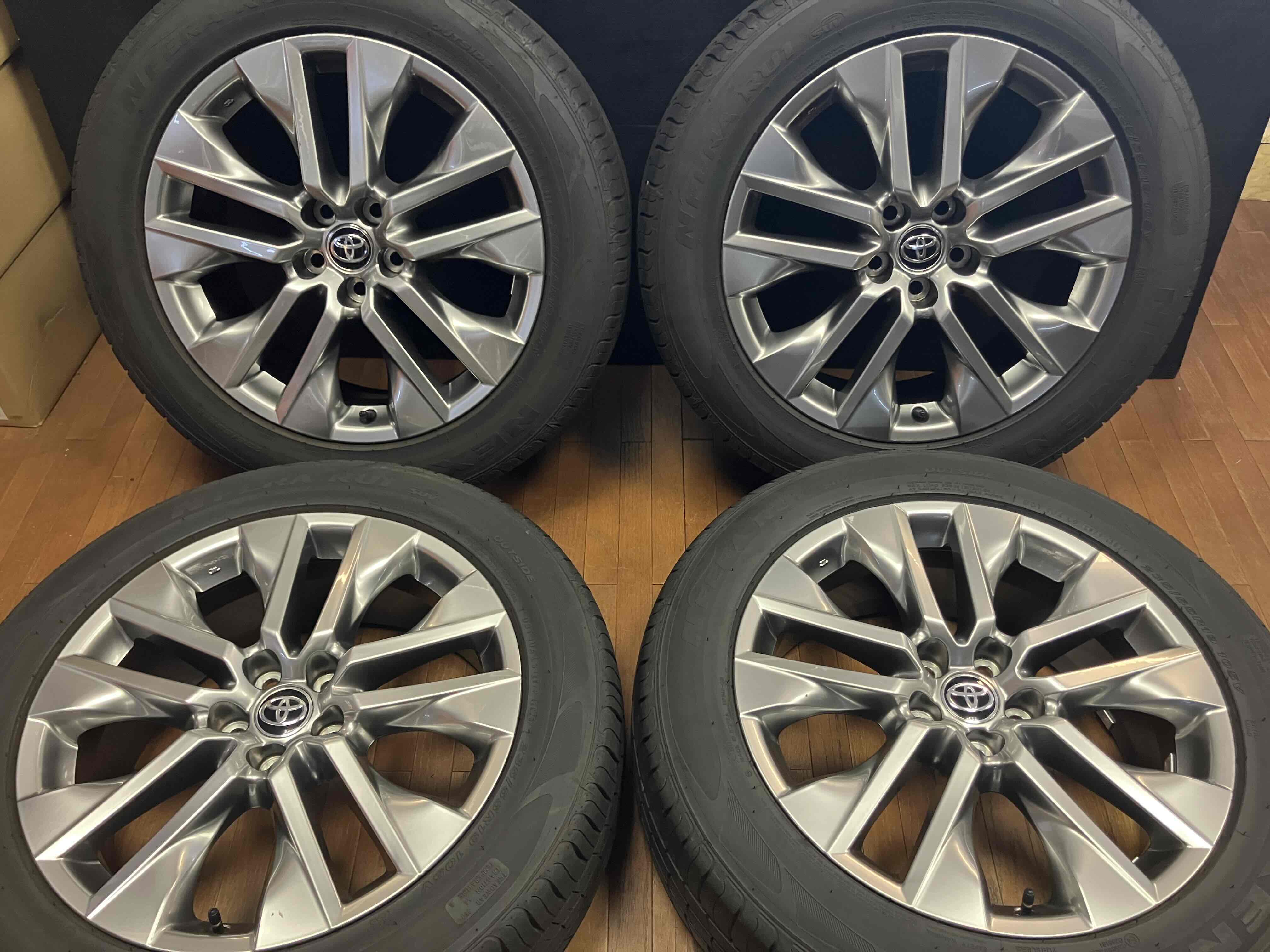 ◇TOYOTA RAV4純正 19インチ◇7J+40 5H114.3◇NフィーラSUV 235/55R19