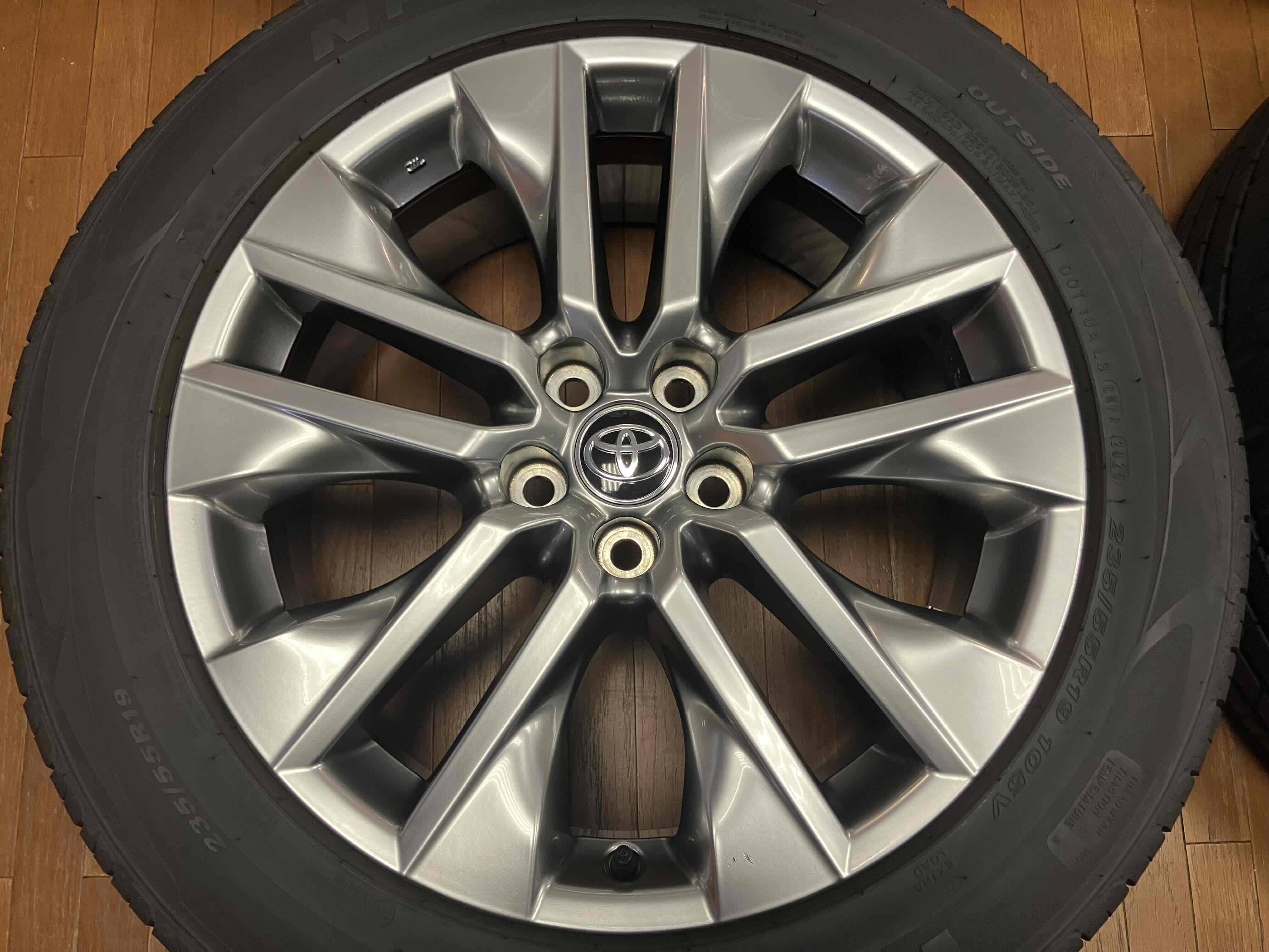 ◇TOYOTA RAV4純正 19インチ◇7J+40 5H114.3◇NフィーラSUV 235/55R19