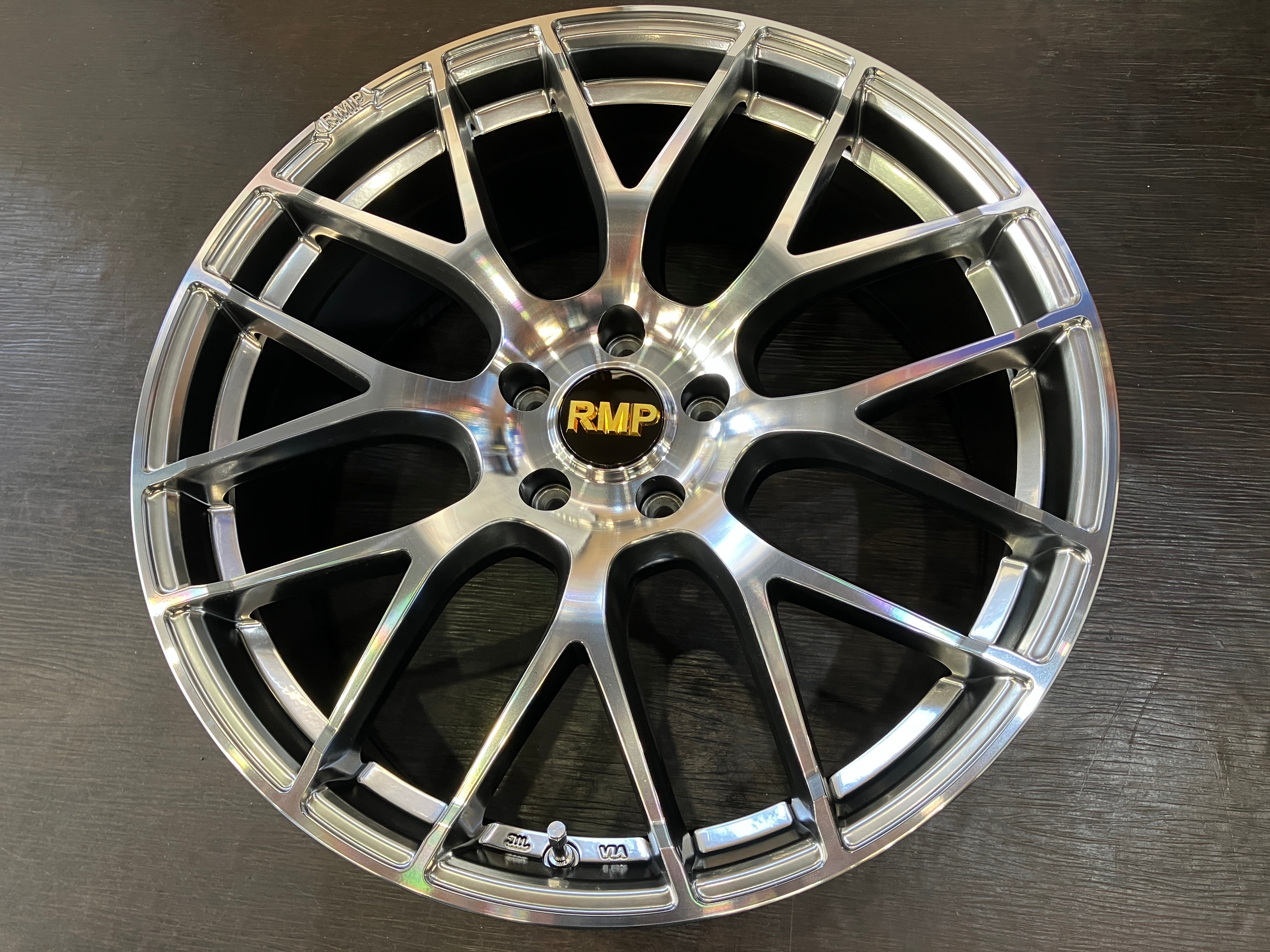 ☆未使用展示品 MID WHEEL RMP 028F マルカ 20インチ 8.5J +45 114.3/5