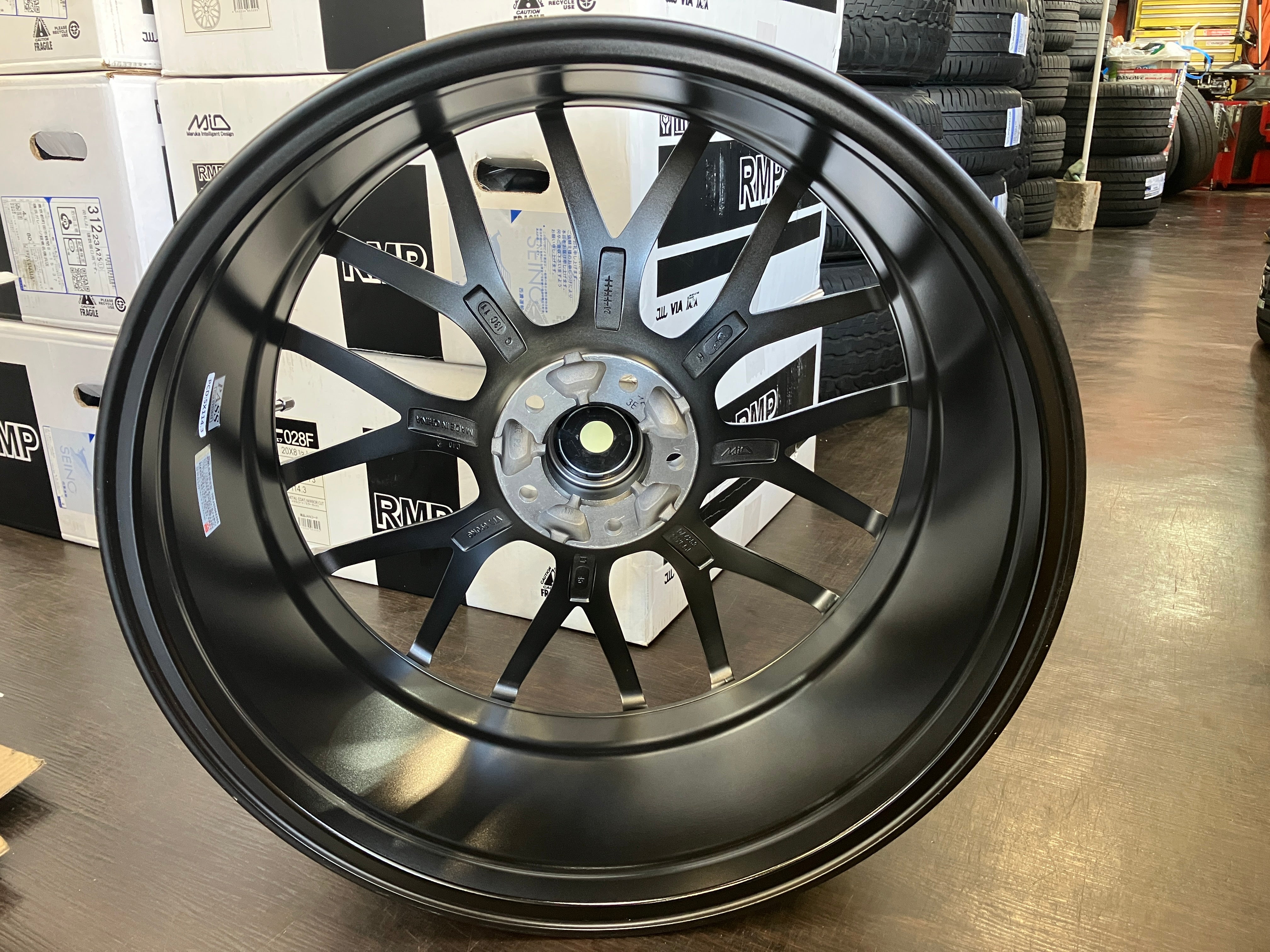 ☆未使用展示品 MID WHEEL RMP 028F マルカ 20インチ 8.5J +45 114.3/5
