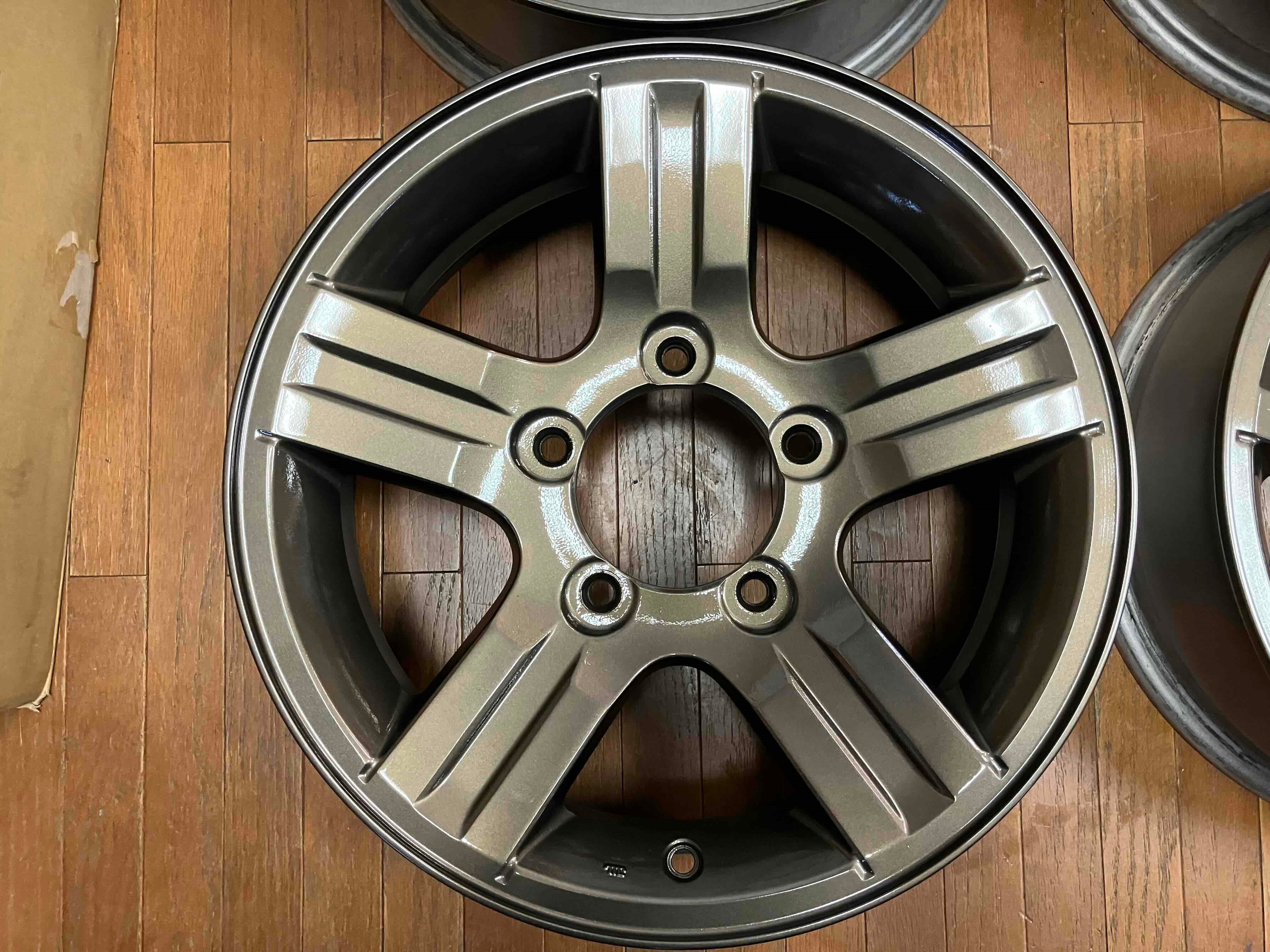 SUZUKI スズキ ジムニー 純正ホイール 16インチ 4本 5J5HPCD139.7約+22 希少 メッキリム　(VHE452) SUZUKI スズキ ジムニー 純正ホイール 16インチ 4本 5J5HPCD139.7約+22