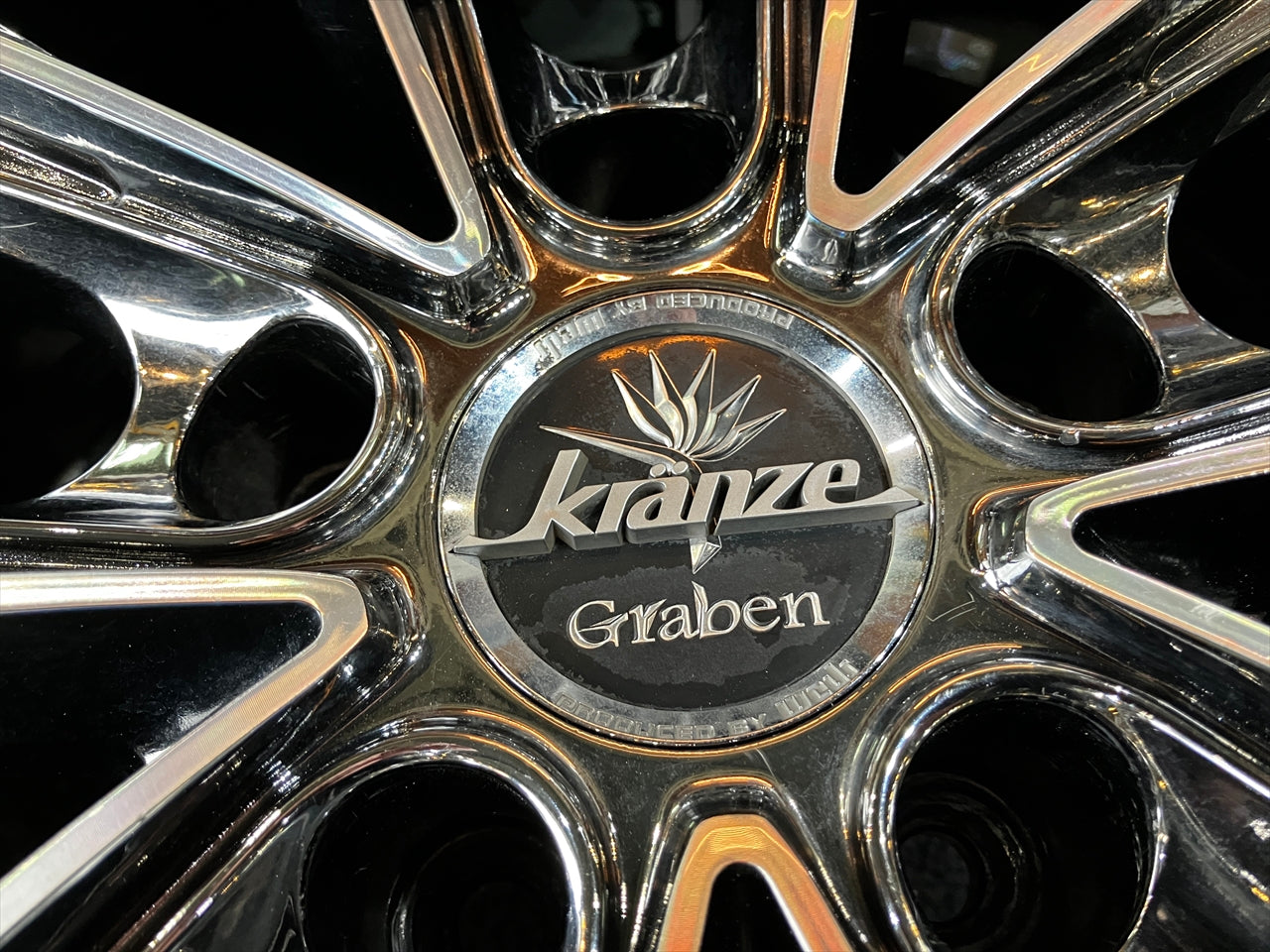 ☆誕生日記念大幅値下げ☆クレンチェ グラベン 18インチ アルファード