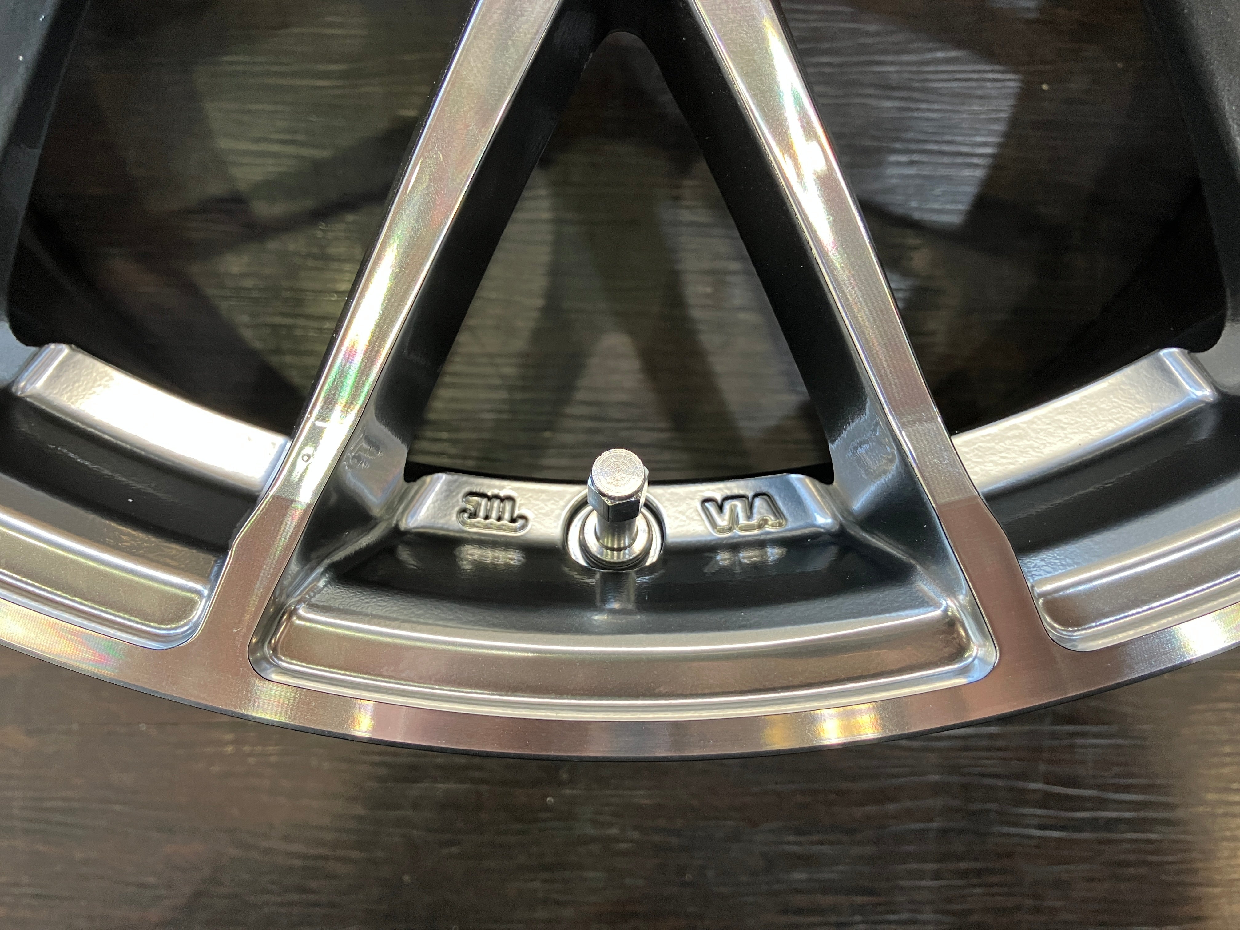 ☆未使用展示品 MID WHEEL RMP 028F マルカ 19インチ 7.5J +48 114.3/5
