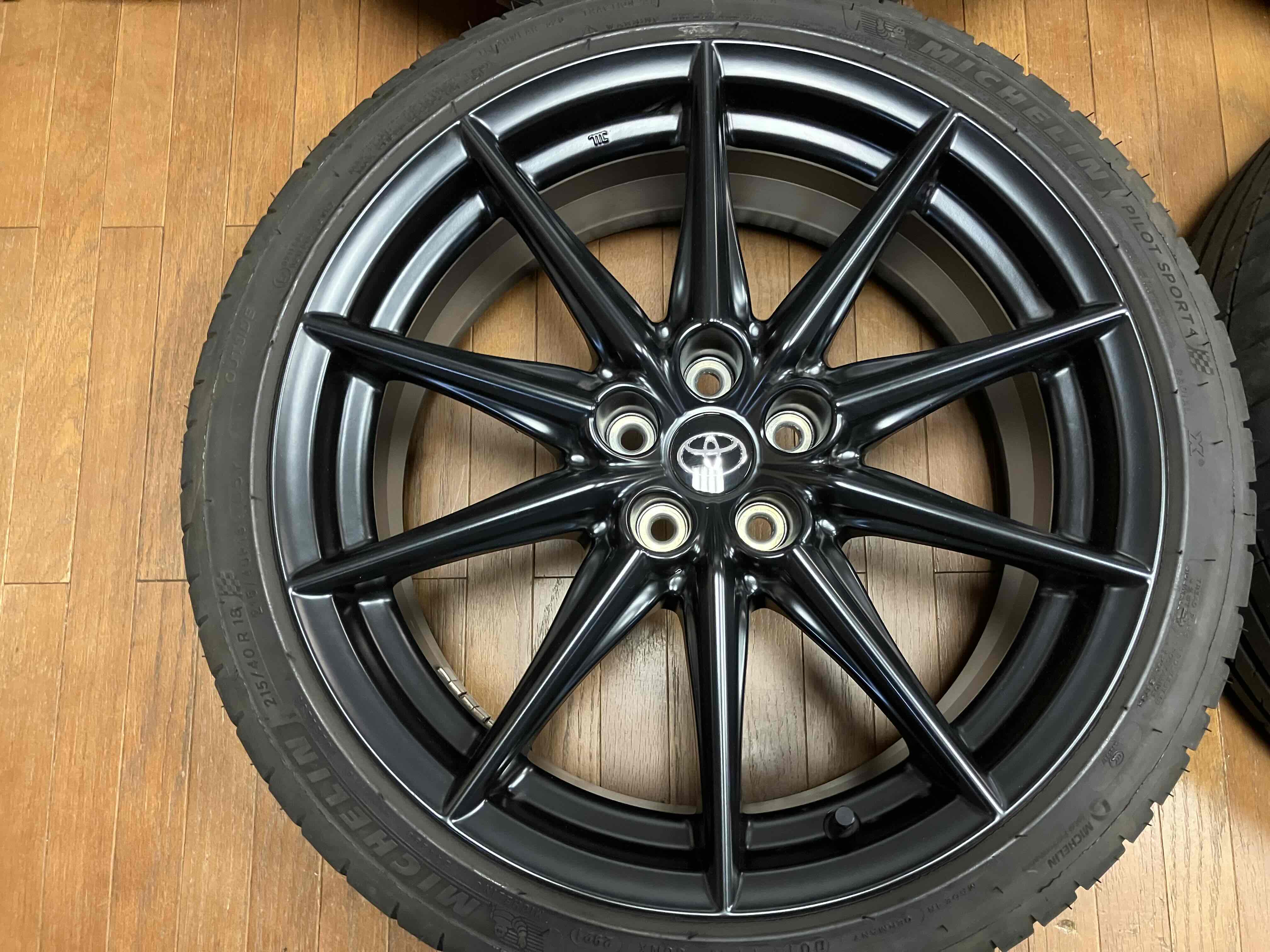 ◆美品!!TOYOTA GR86純正 18インチ◆7.5J+48 5H100◆パイロットスポーツ4 215/40R18 2021年製◆プリウ