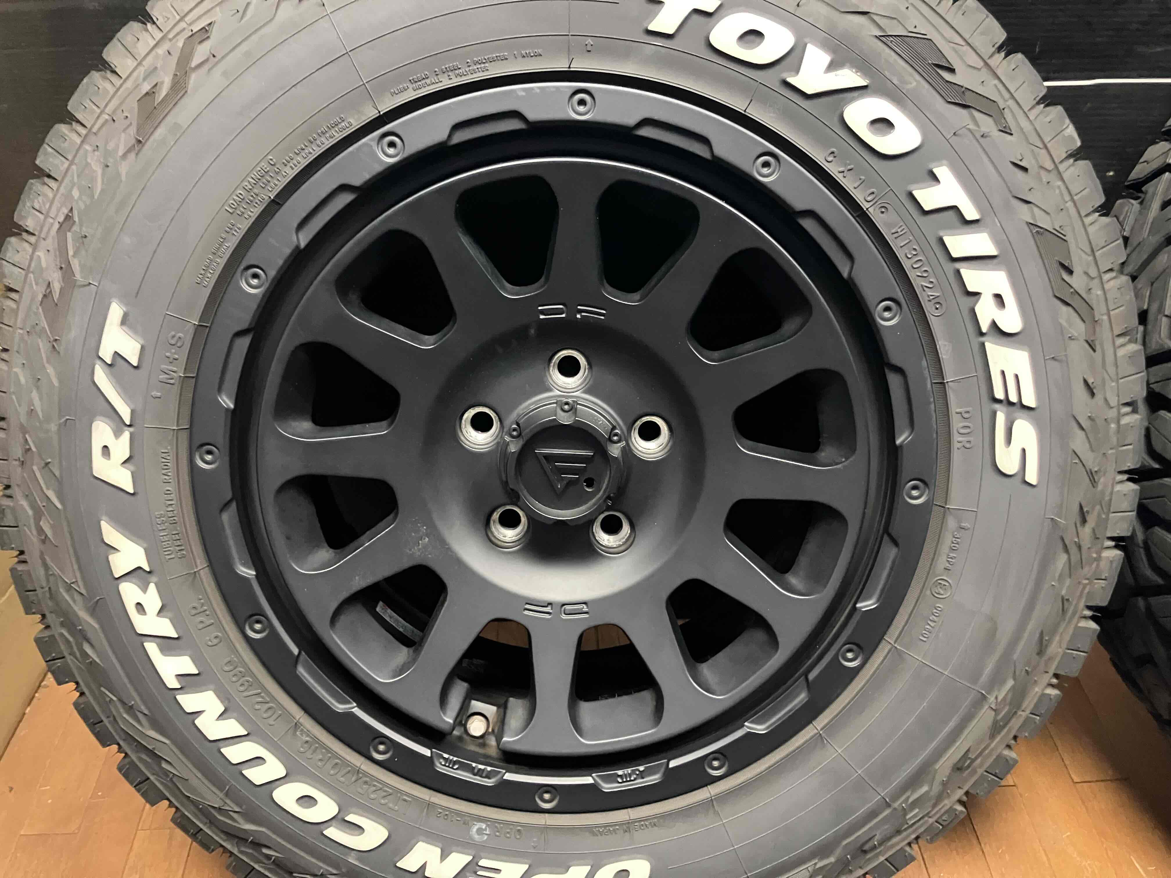 デルタフォース オーバル 16インチ 7J+42 5H114.3 オープンカントリー