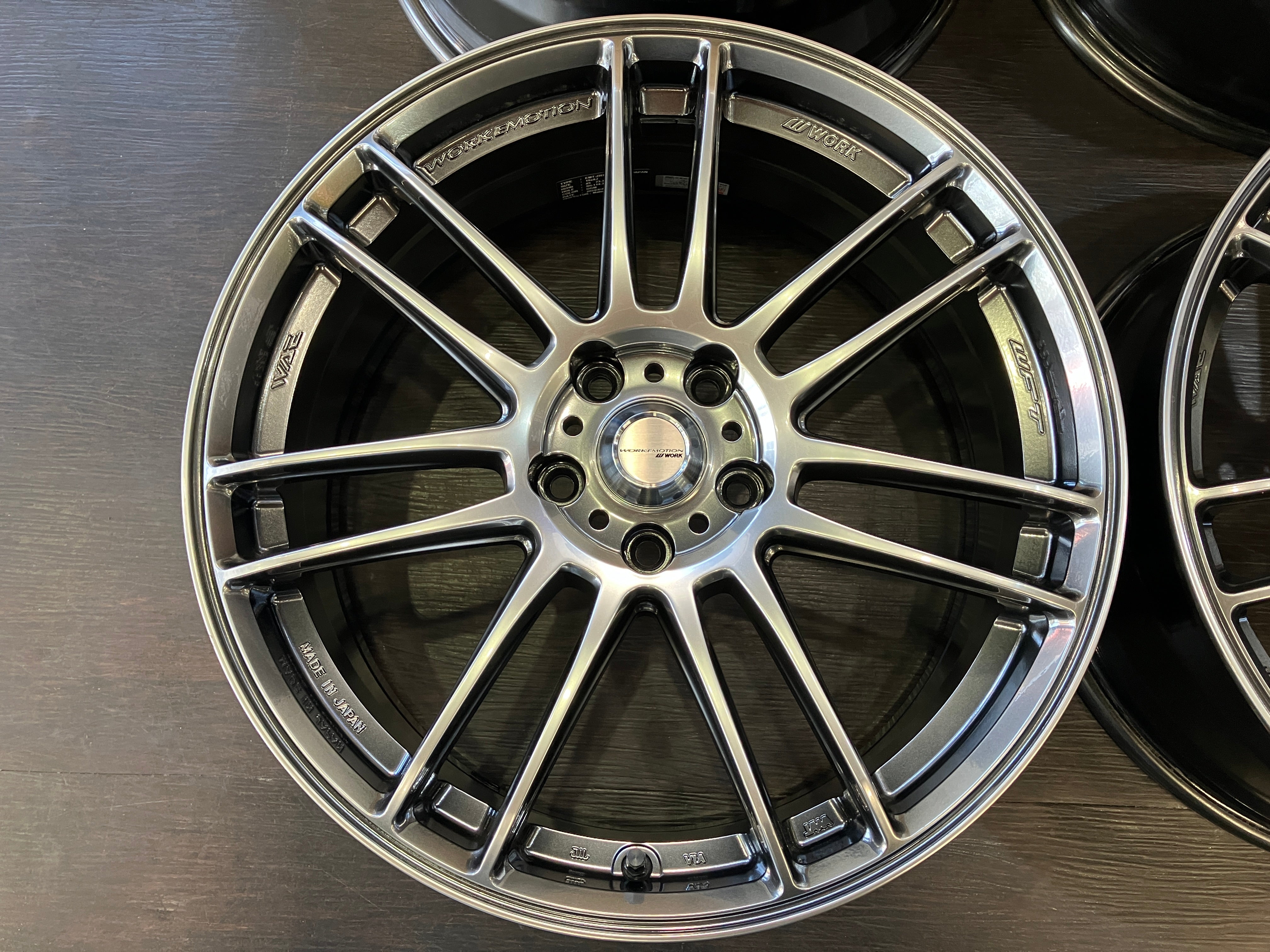◇WORK エモーションZR7 8J+45 114.3/5H レヴォーグ WRX WRX S4 90系