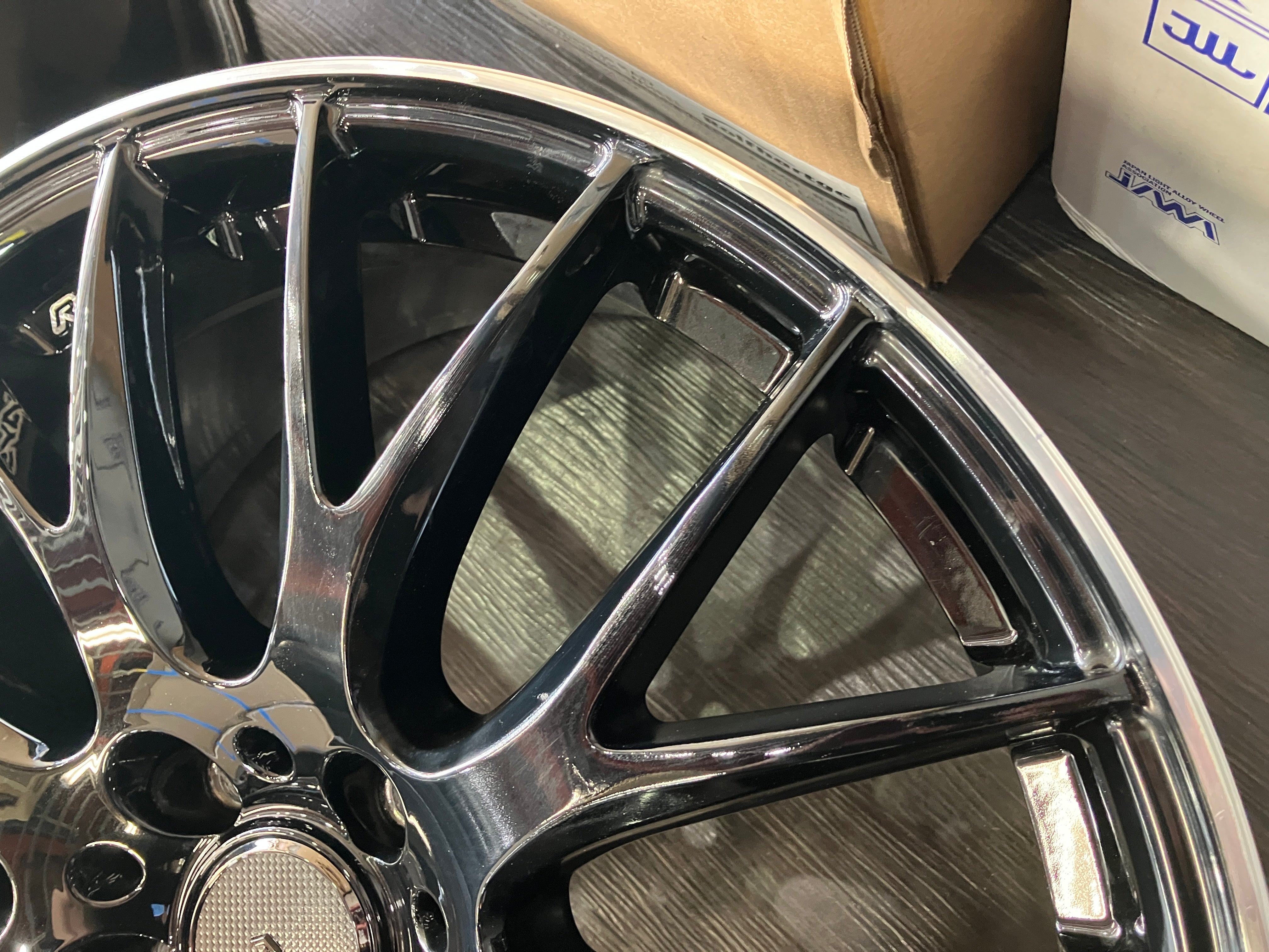 ☆SALE! 仕上げ済美品! RAYS レイズ HOMURA ホムラ 2X9 19インチ 8J +