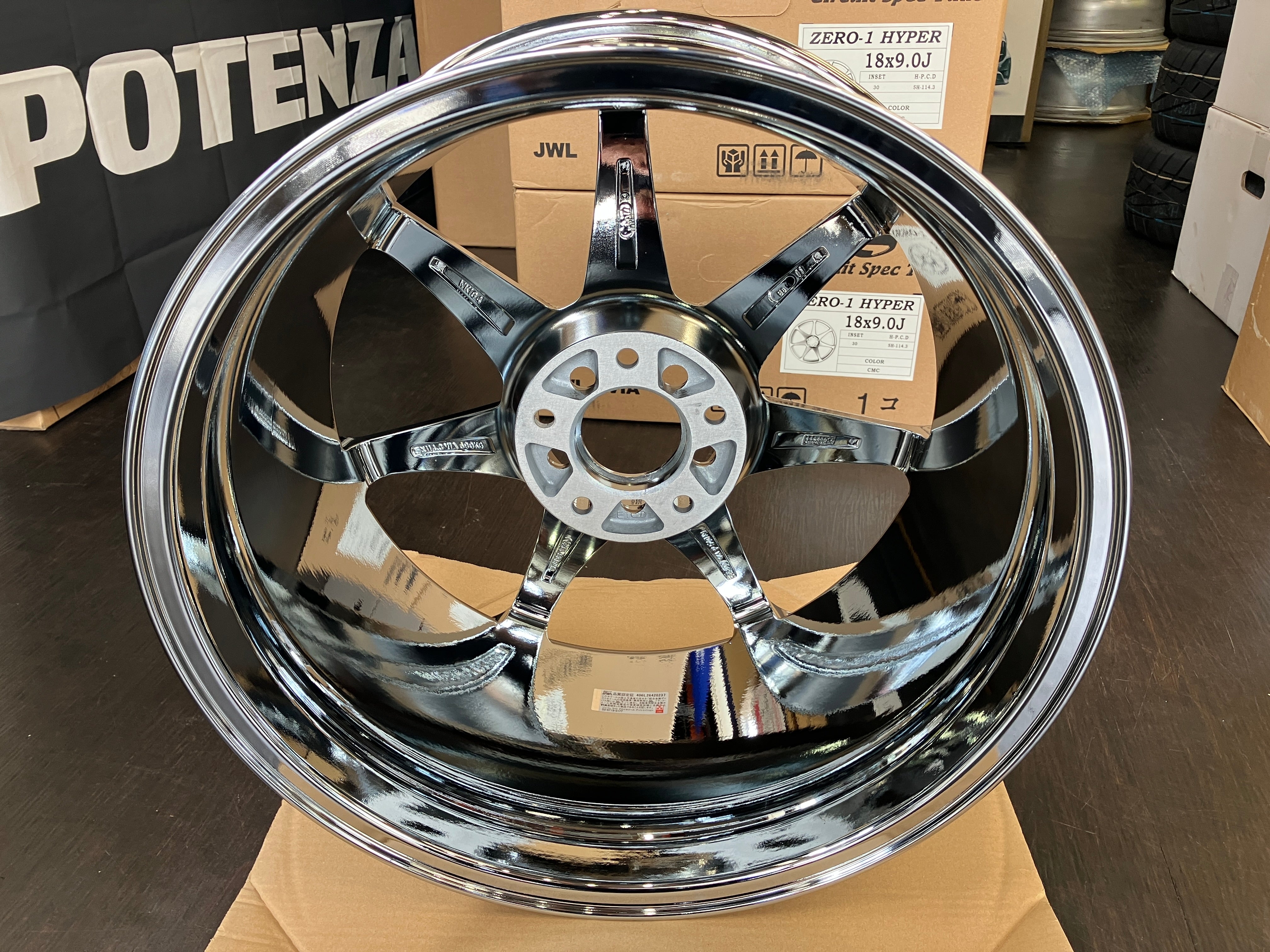 ◇在庫有り!CST ゼロワンハイパー メッキ4本SET!CMC 18インチ9J+30 5