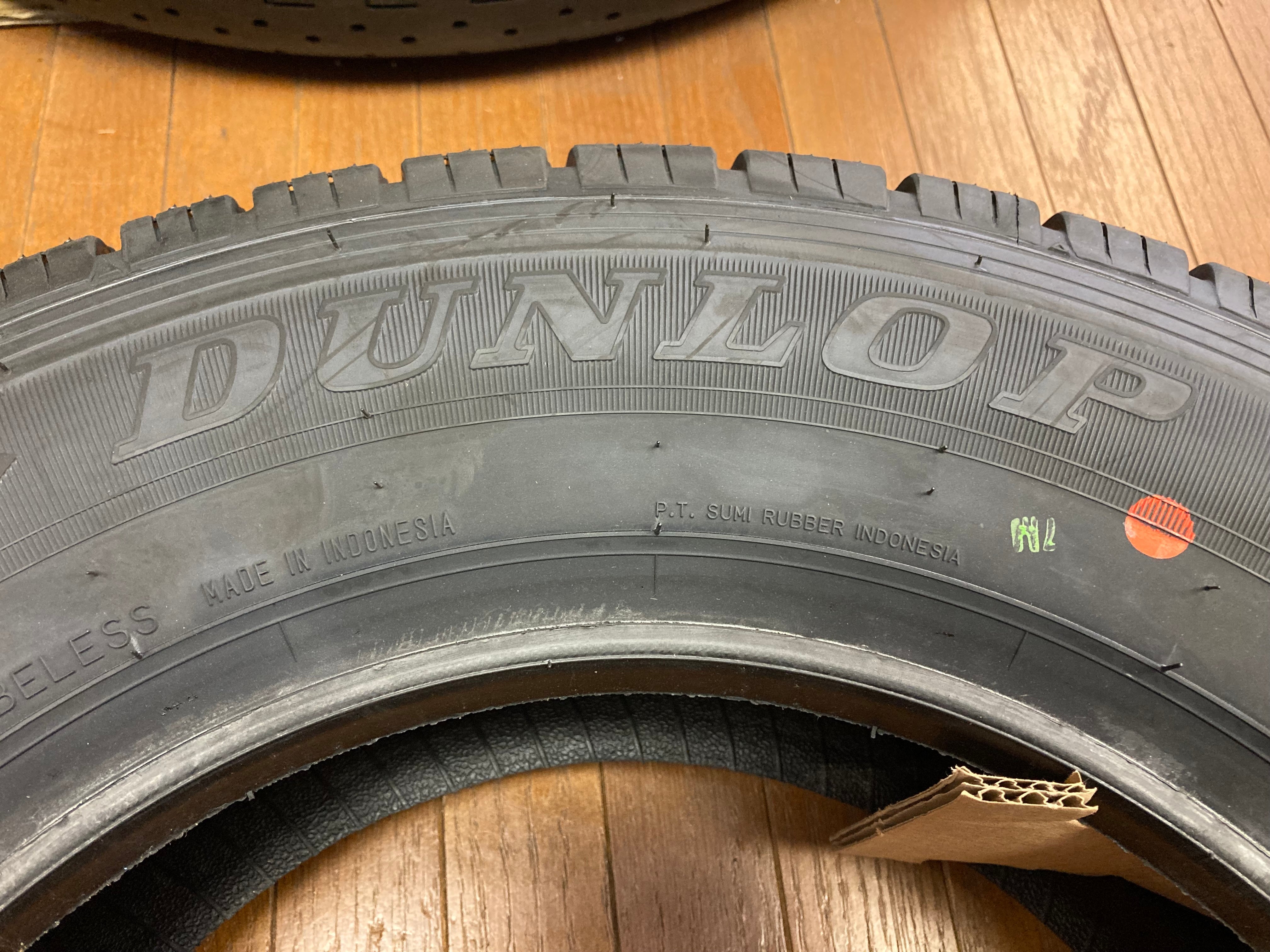 送料込み!!2本 新品タイヤ DUNLOP ENASAVE VAN01 ダンロップ