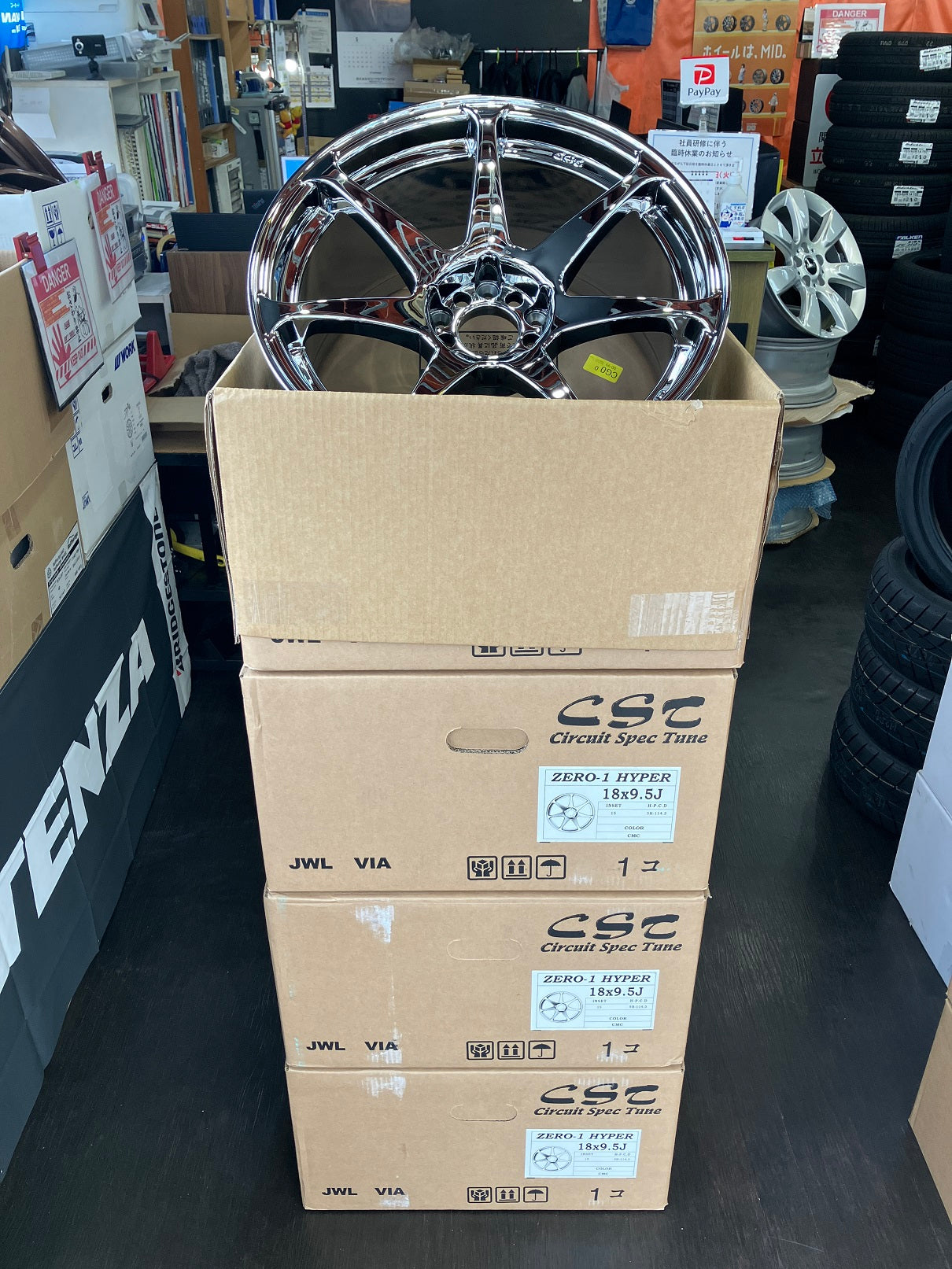 ◇在庫有り!即納!CST ゼロワンハイパー メッキ4本SET!CMC 18インチ 9.5
