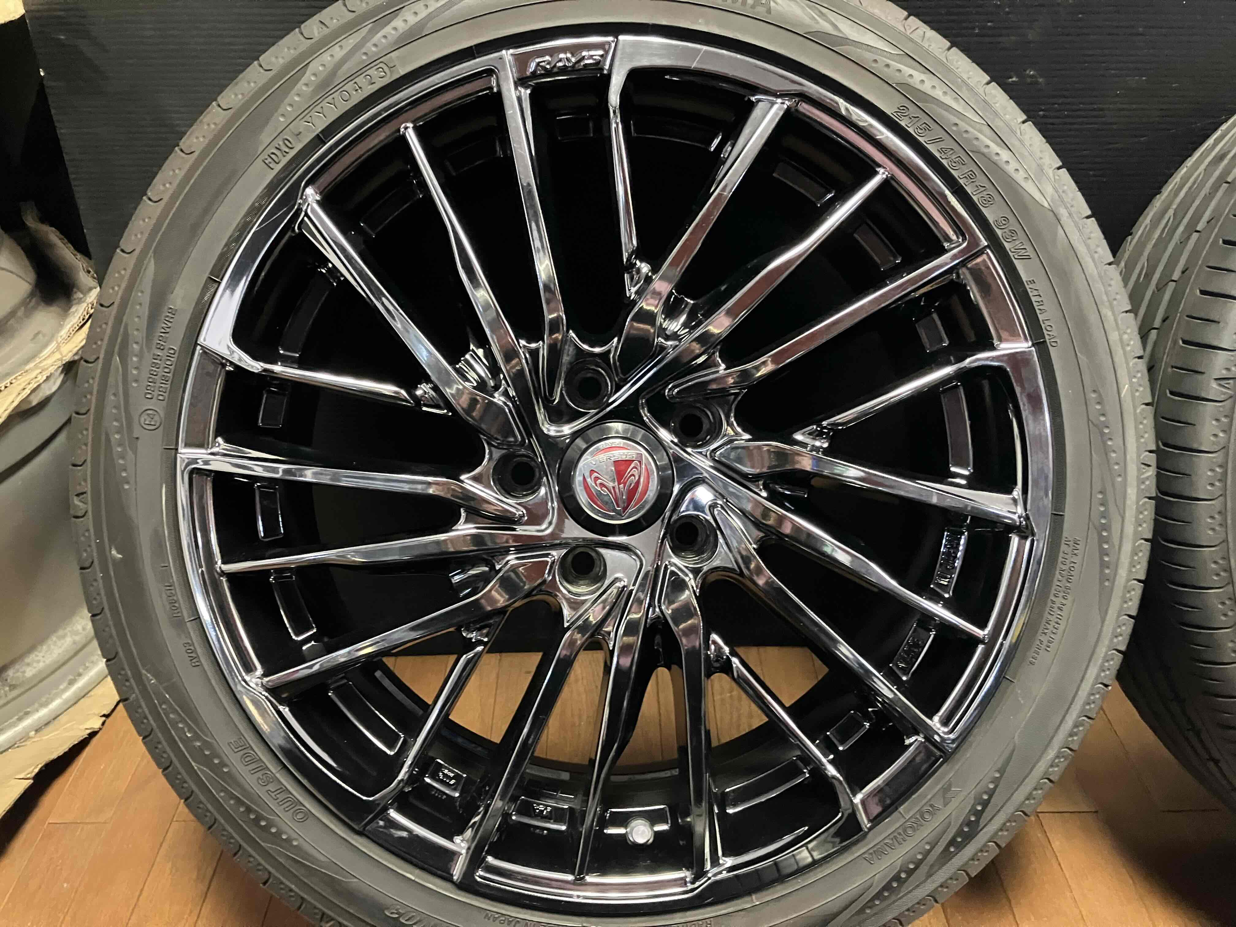 Rays ベルサス　215/45/18 Rays ベルサス 215/45/18