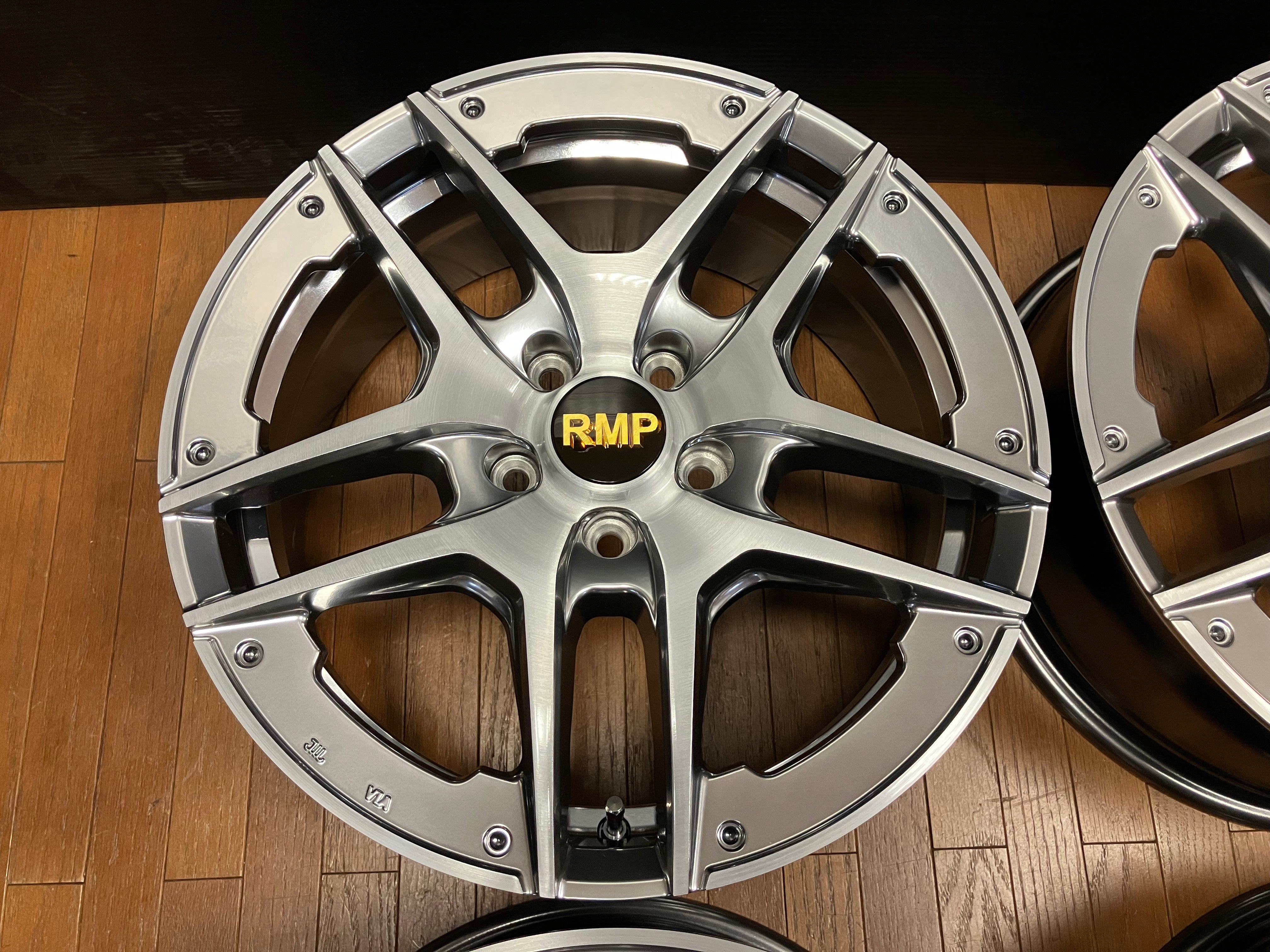 ◇数量限定◇新品特価◇マルカ MID RMP 025SV◇17インチ PCD112
