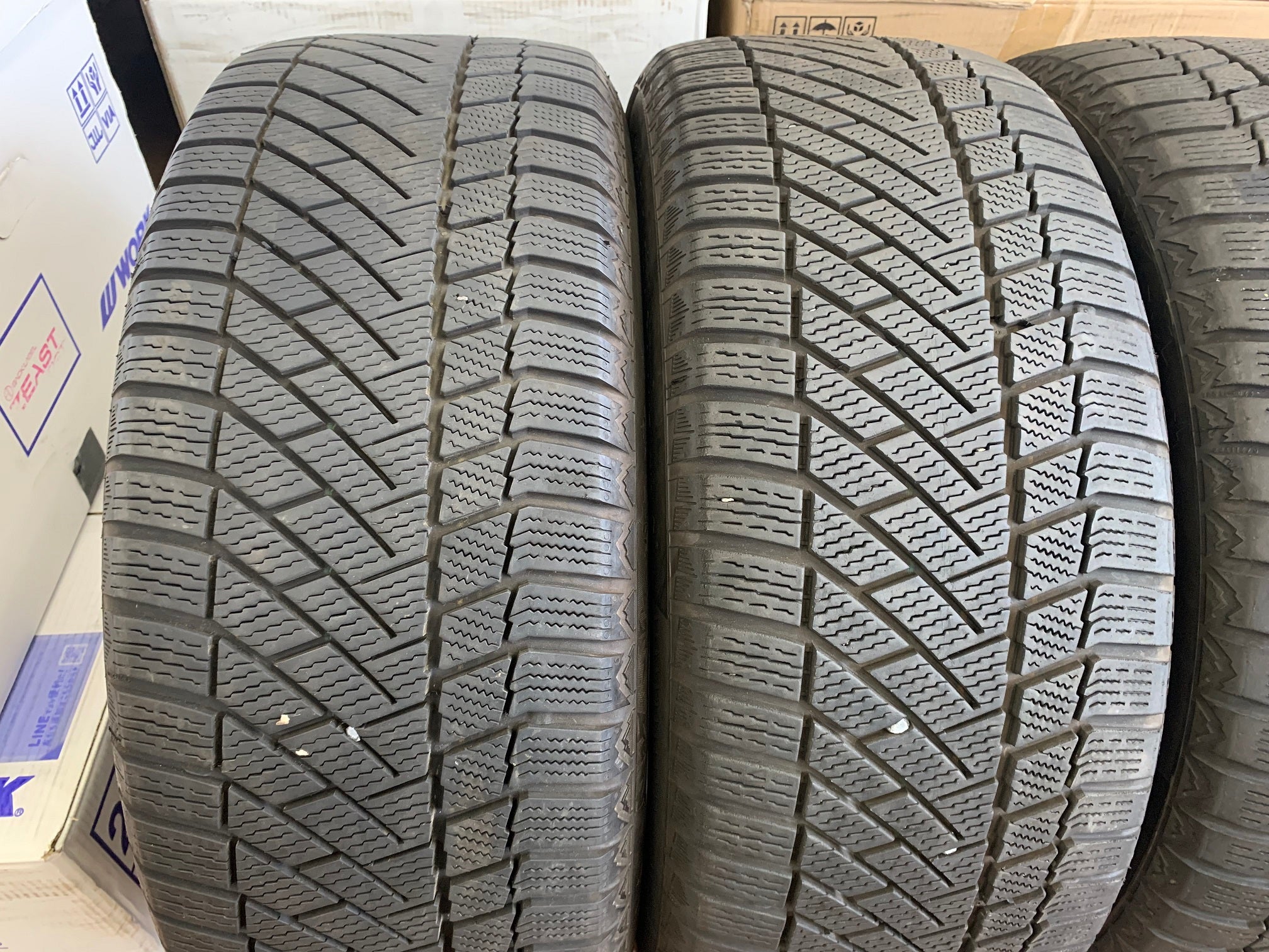メルセデスベンツ W222 Sクラス 18×8J 5H112 PCD+41 コンチネンタル MO 245/50R18 4本 2023年製 サマータイヤ キズあり メルセデス ベンツ Sクラス W222 純正 18インチ ホイール 4本 8J-18