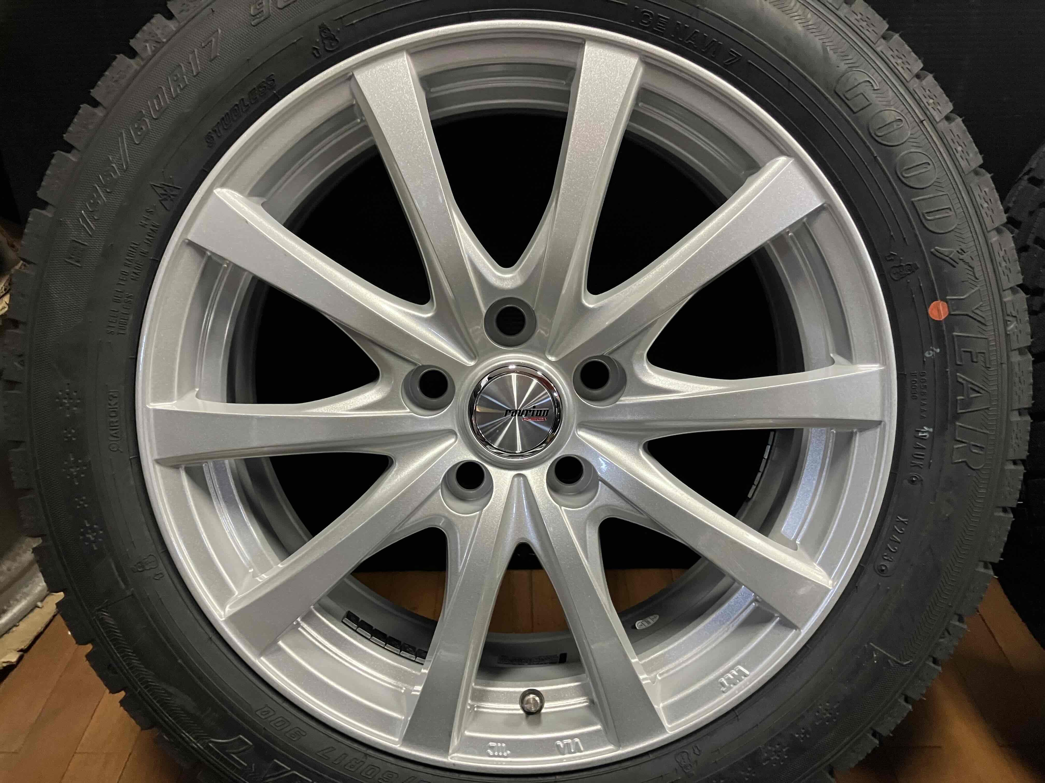 ◇美品◇トヨタ 60系 プリウス 専用品◇ラブリオン RS01 17 ◇美品◇トヨタ 60系 プリウス 専用品◇ラブリオン RS01 17