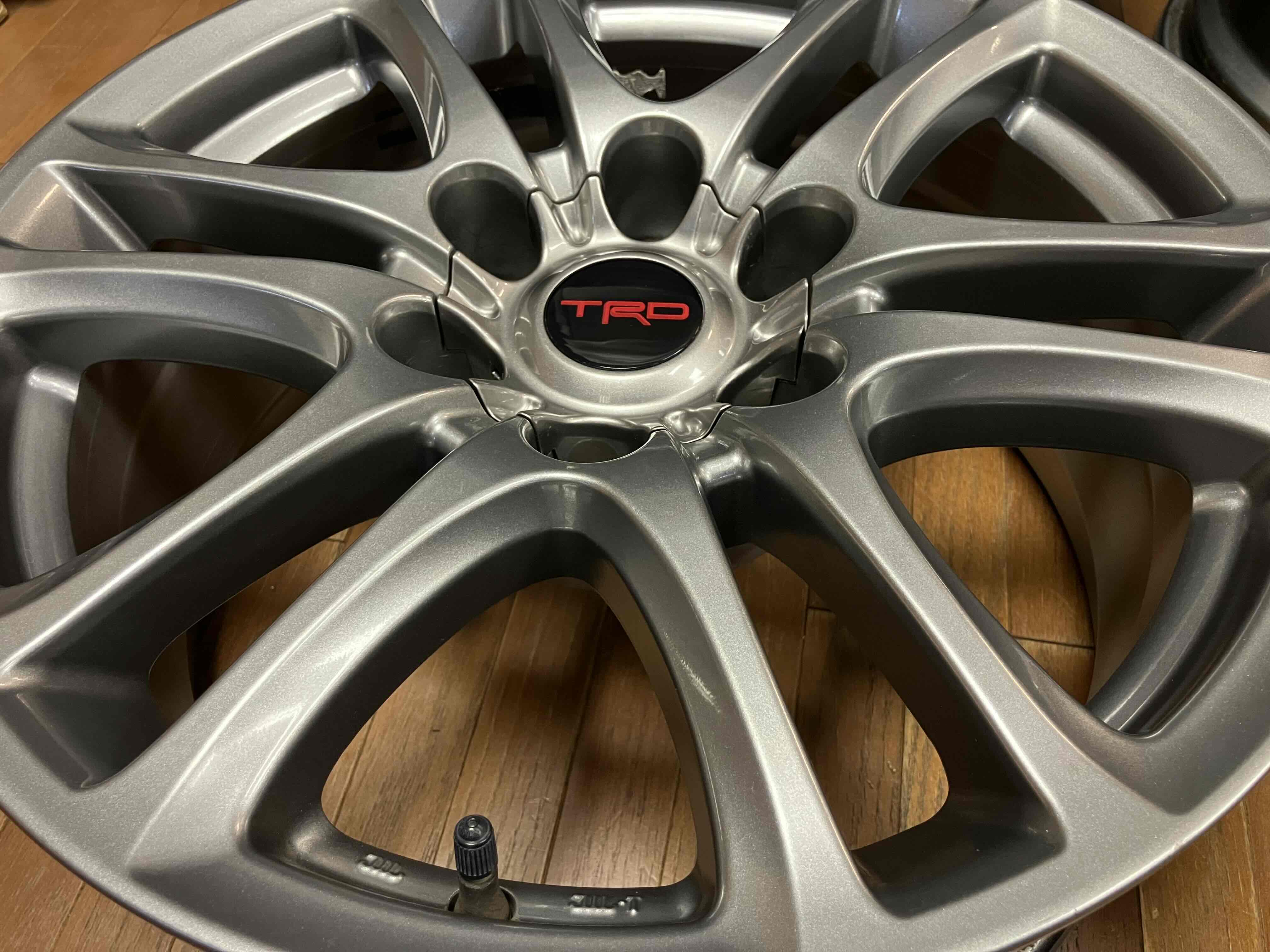 ◇程度良好◇TOYOTA トヨタ 純正 TRD TA1 18インチ 8J+25 PCD139.7 6H