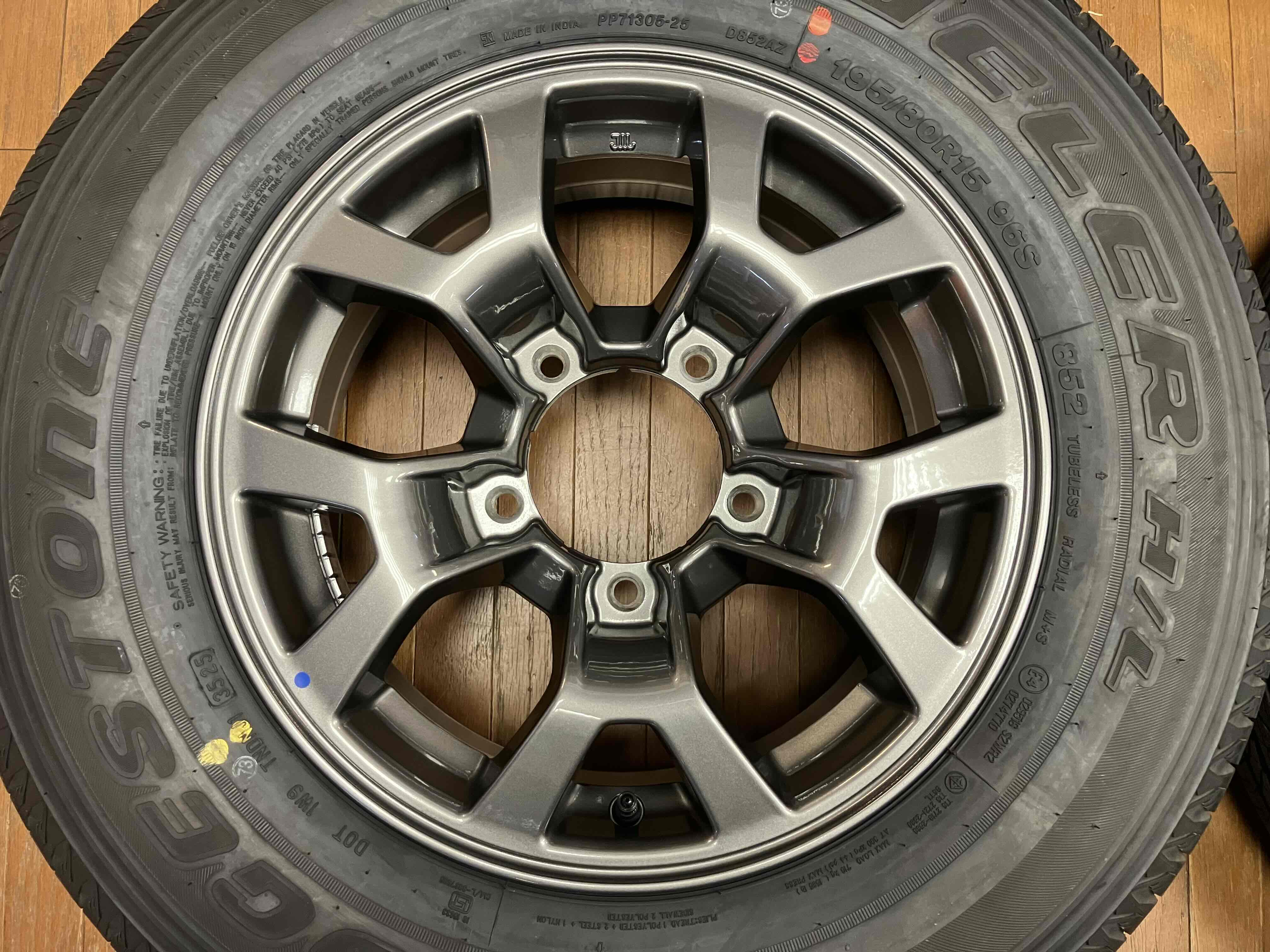 ◇新車外し◇SUZUKI スズキ ジムニー ノマド 純正 15インチ 5.5J+5
