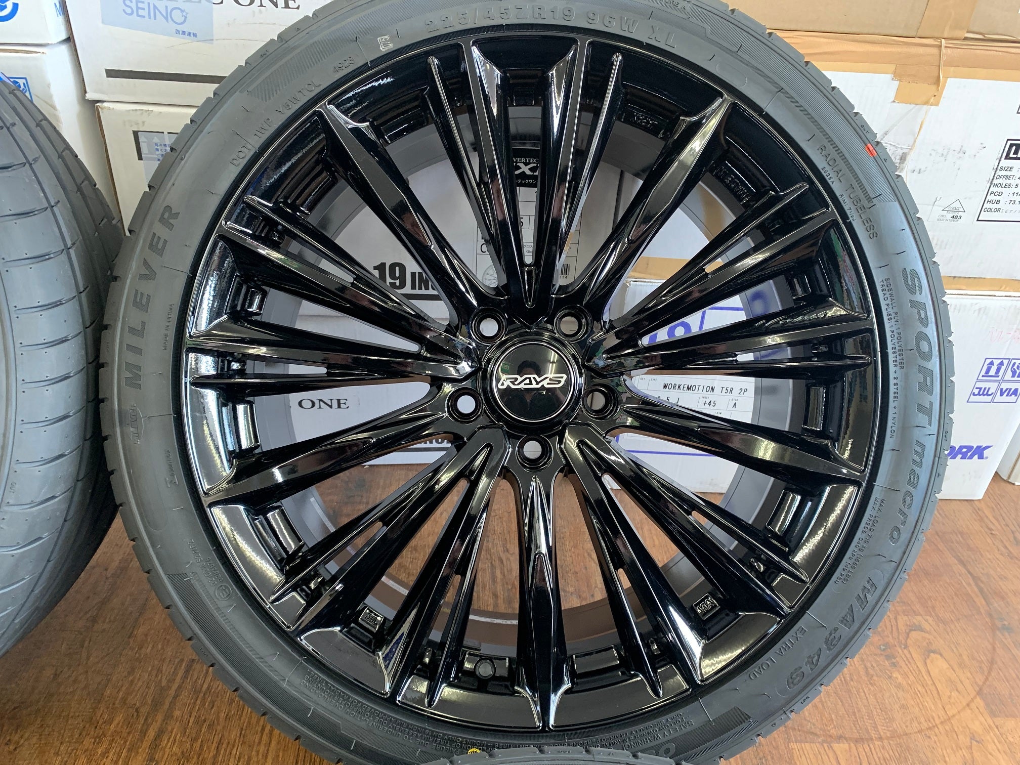 1 ν§ 未使用! RAYS VOUGE LIMITED 19X8J+45 114.3-5H グロッシーブラック 新品 225/45R19( –  ハマガレネットストア