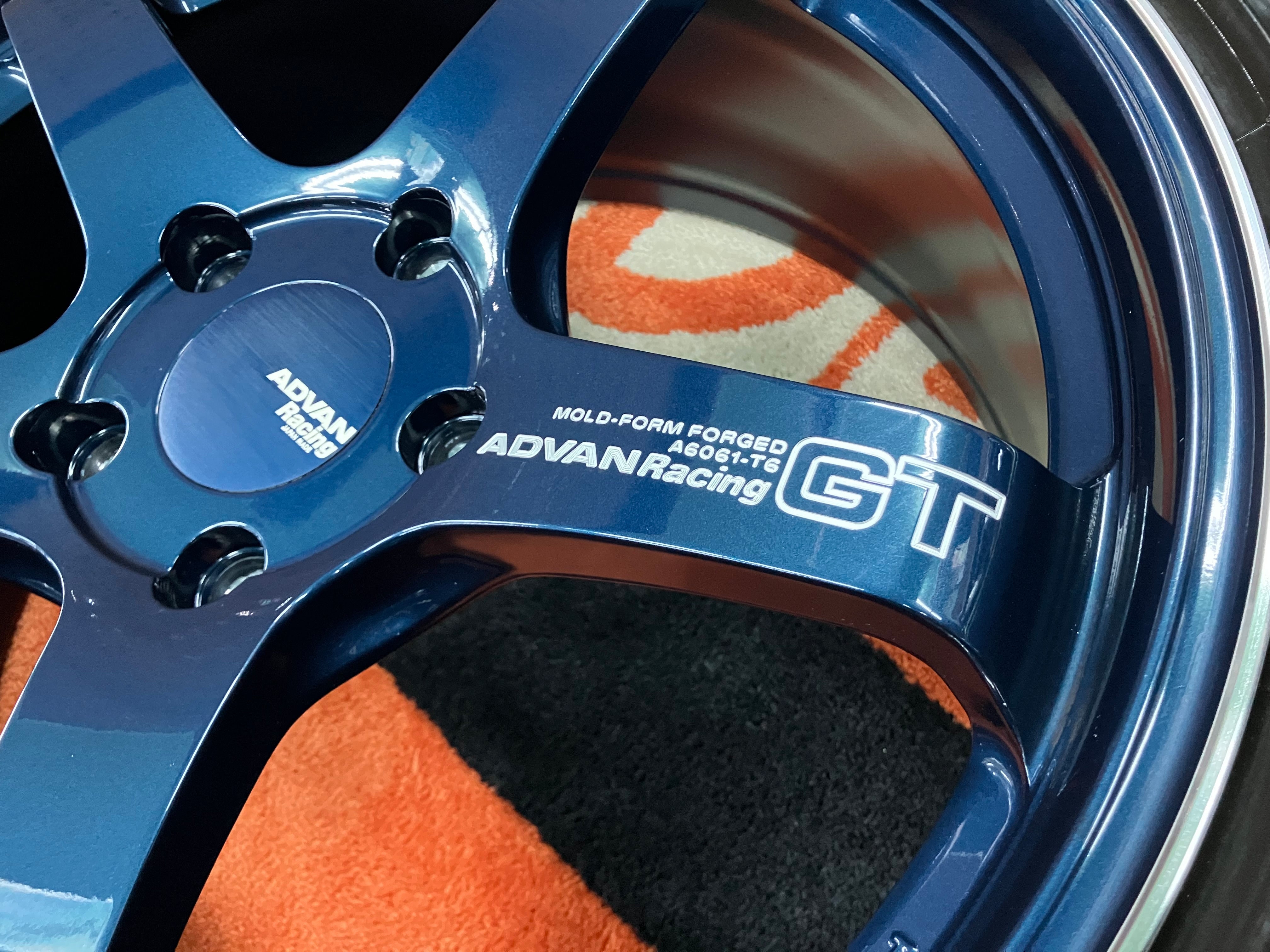 希少!!YOKOHAMA ADVAN Racing GT for PORSCHE◇20インチ 8.5J+50 10J+