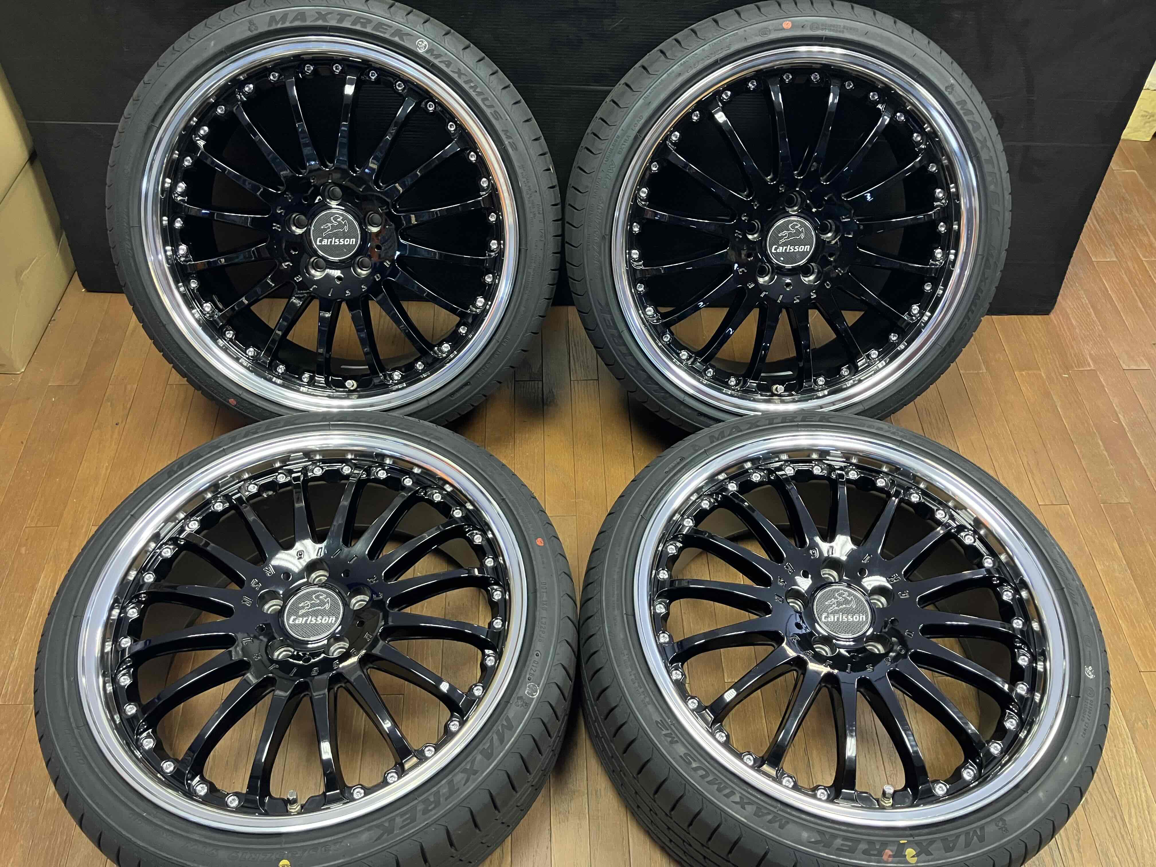 ◇希少◇絶版品◇新品タイヤ付き◇Carlsson カールソン 1/16 RSR 19