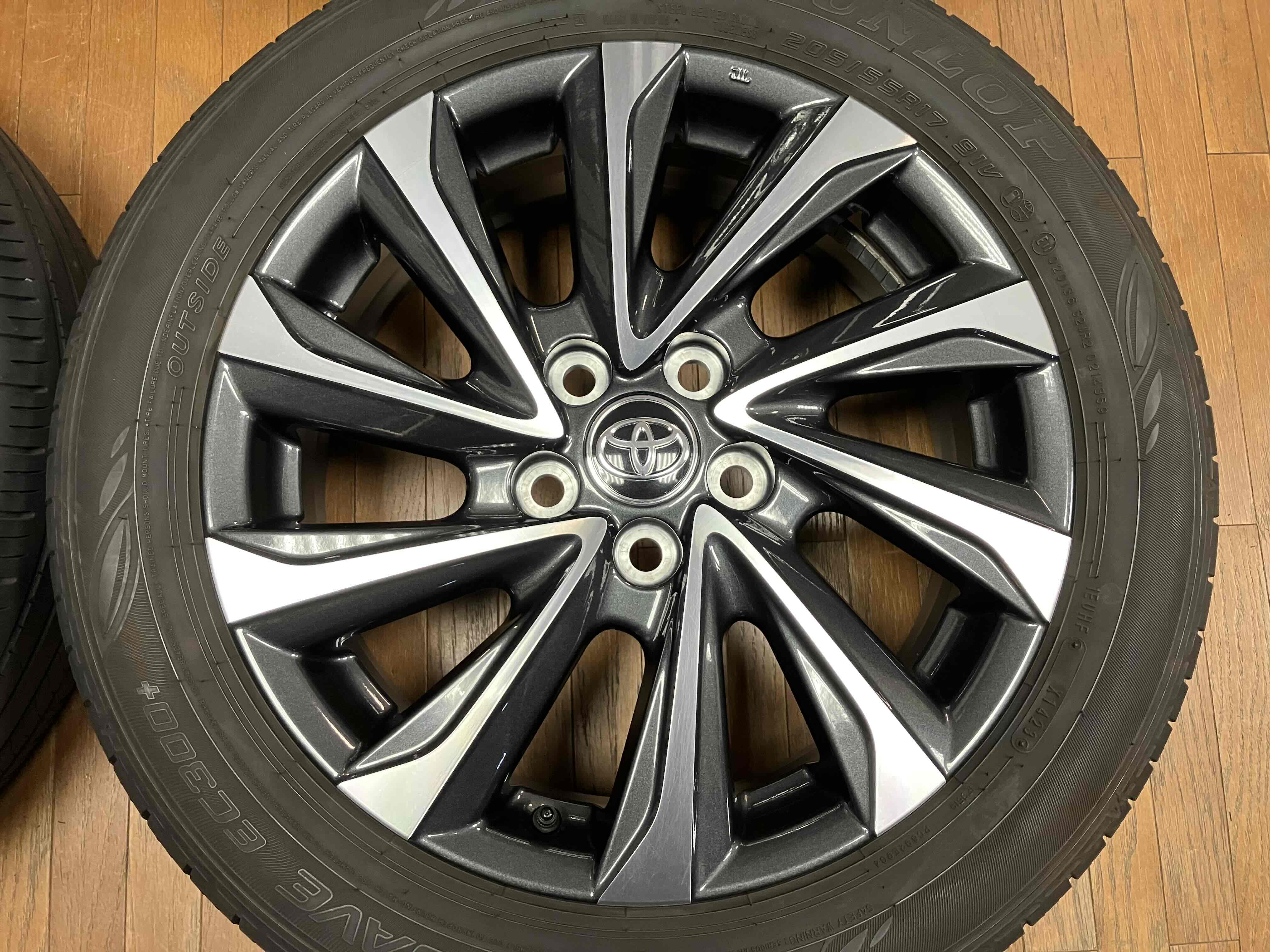 ◇美品◇TOYOTA トヨタ 90系 ヴォクシー 純正 17インチ 6J+40 PCD