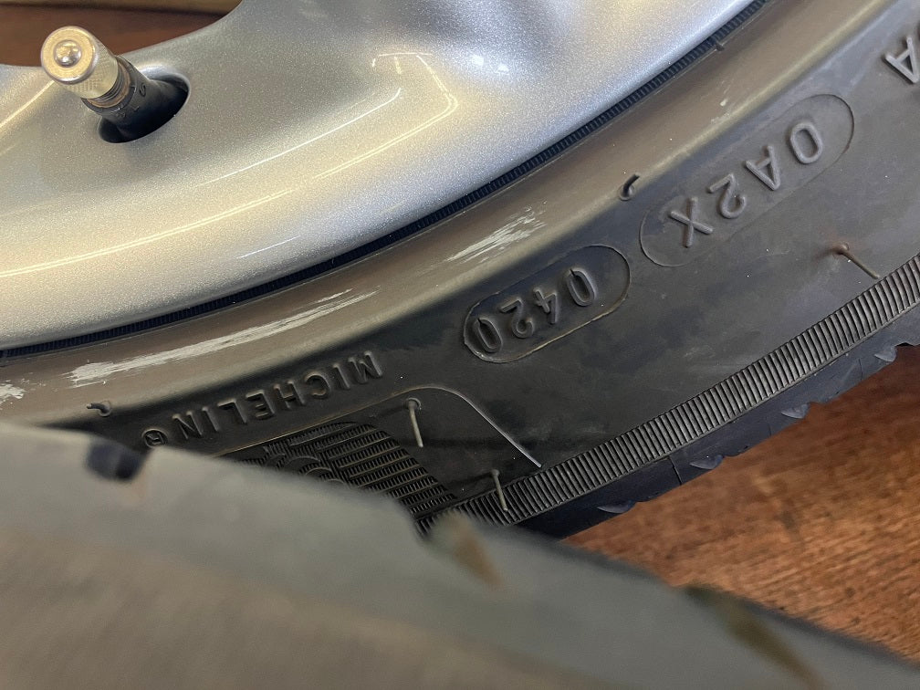 1 ν§ ミニ F54 クラブマン MINI 純正 ベントスポーク518 7.5J-17インチ