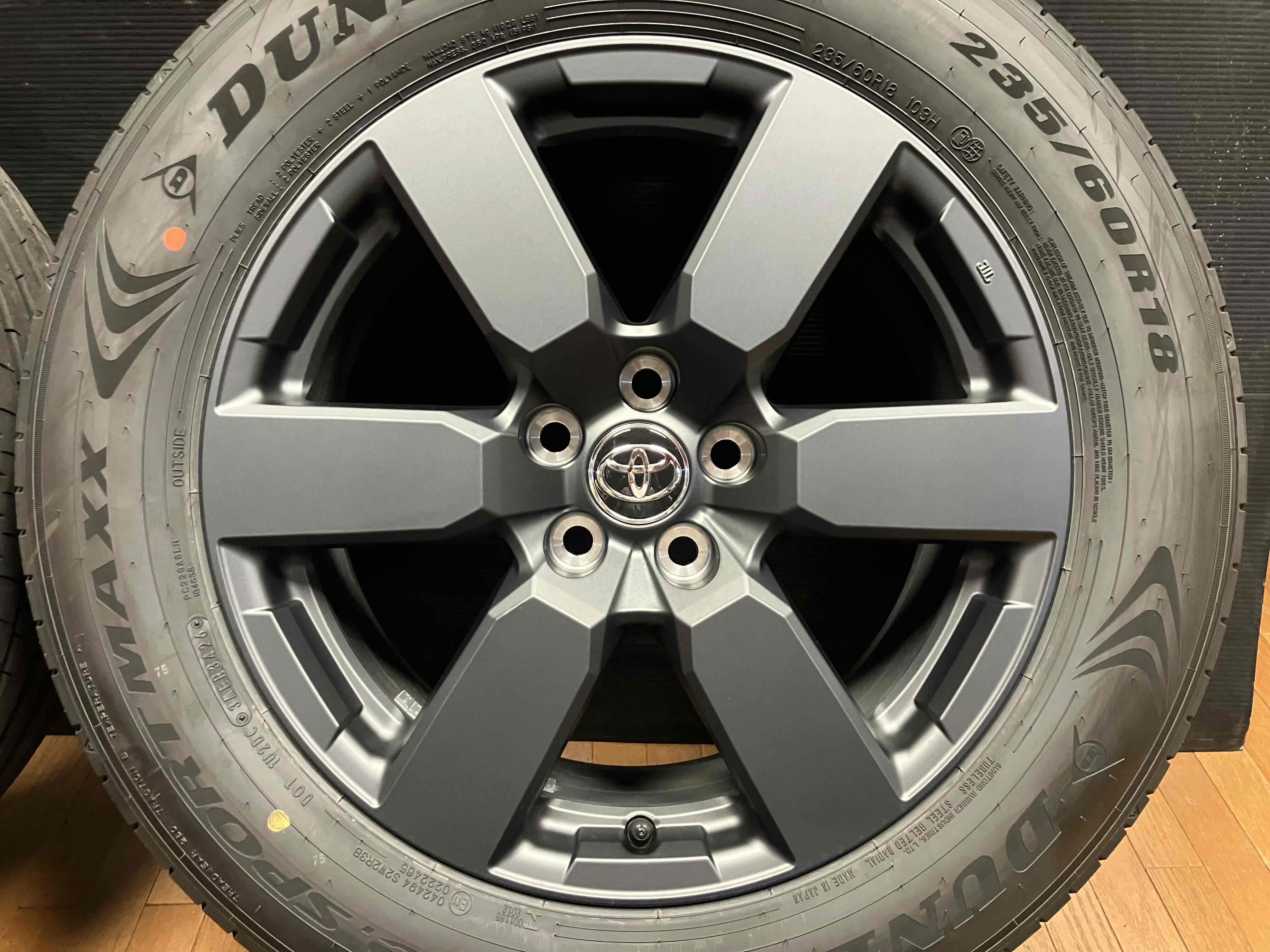 ◇新車外し◇TOYOTA トヨタ 現行60系 RAV4アドベンチャー純正 18インチ
