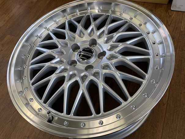 シュタイナー FTX シルバー(20xF:8.5J+35/R:9.5J+40 PCD114.3/5H)F:225