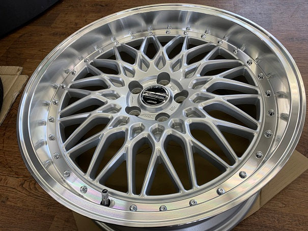 シュタイナー FTX シルバー(20xF:8.5J+35/R:9.5J+40 PCD114.3/5H)F:225