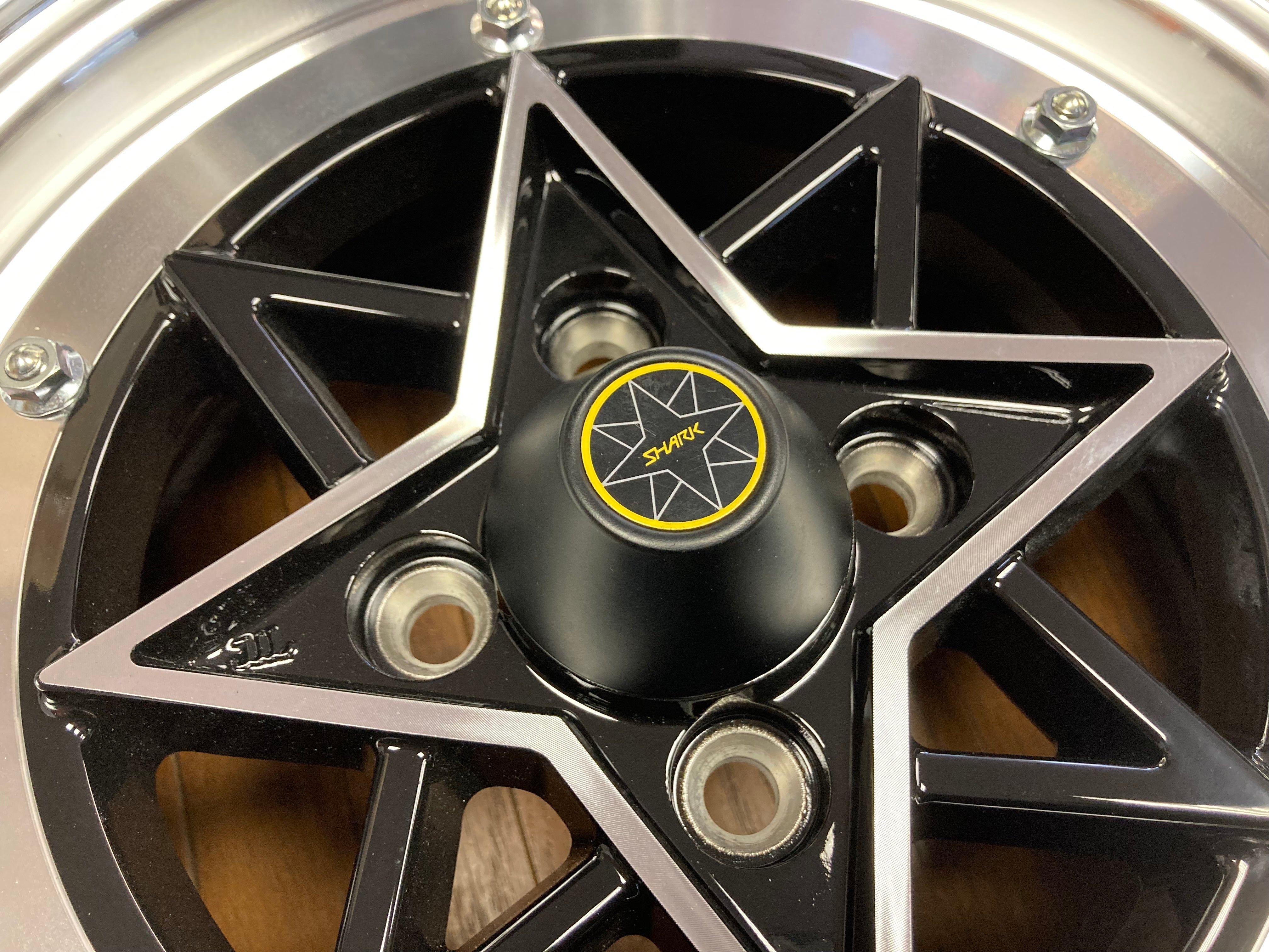 SSR スターシャーク　14インチ　4本 アルミホイール スターシャーク 4本 14×7J ±0 PCD114.3 4H