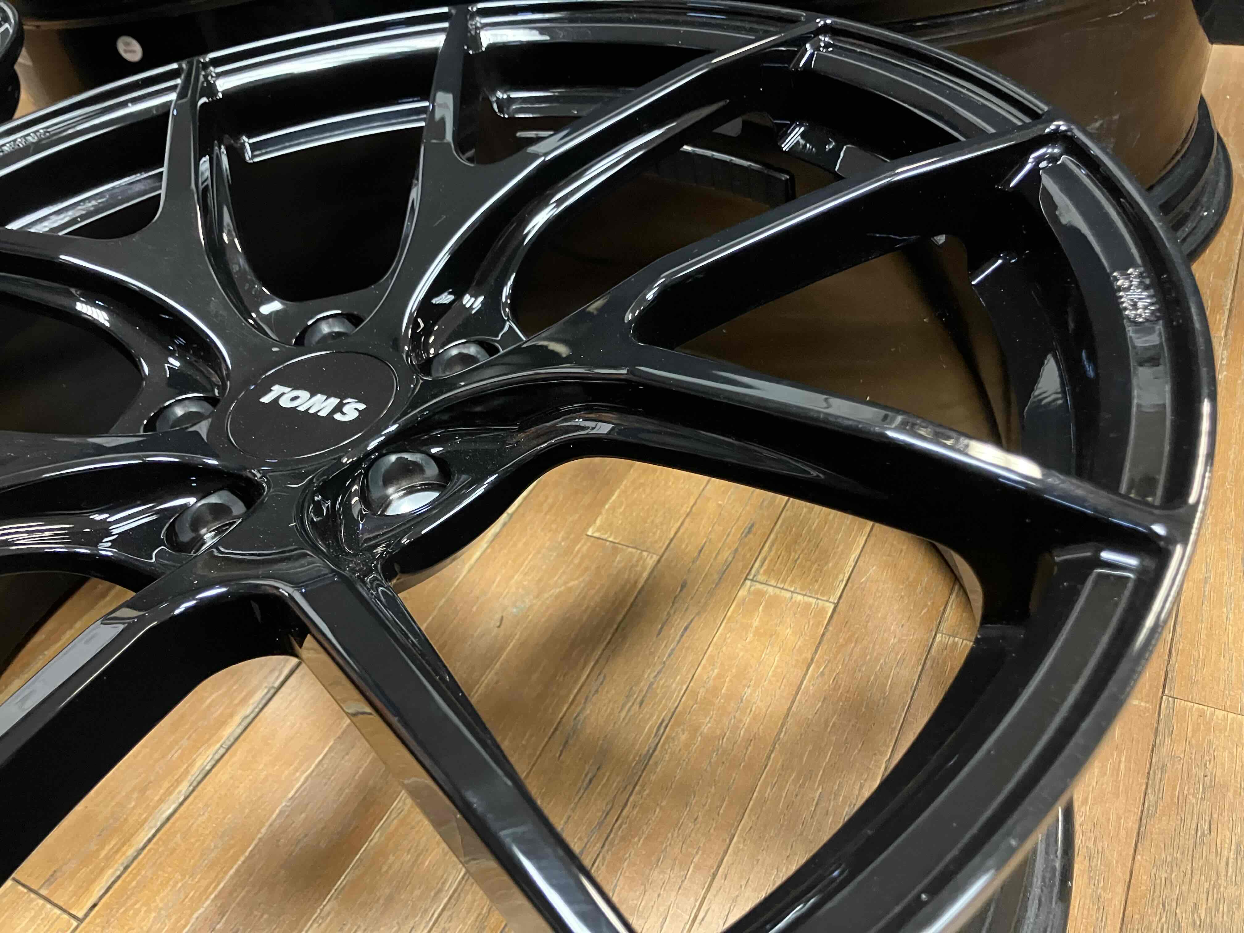 ◇鍛造 TOMS TWF03 21インチ◇8.5J+40 5H114.3◇TPMS・純正球面座