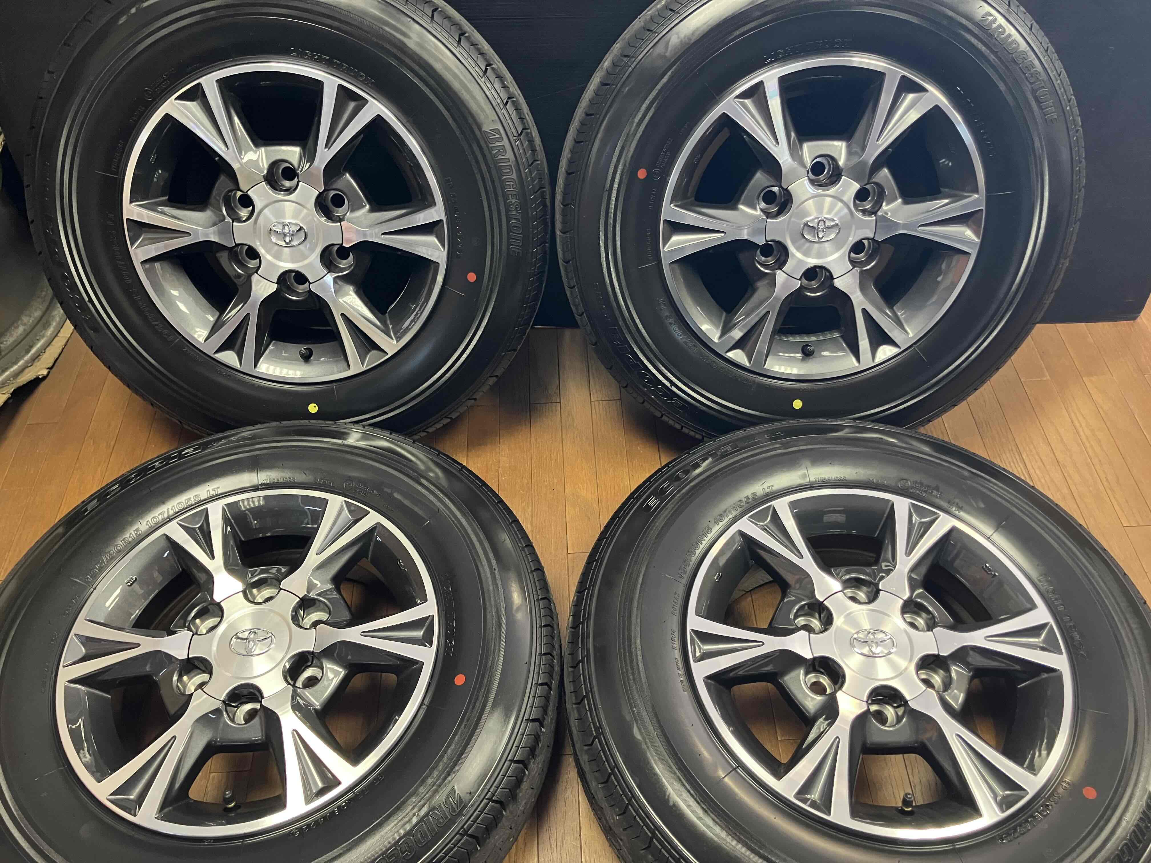 ◇新車外し!!200系 ハイエース純正 15インチ◇6J+35 6H139.7◇エコピア