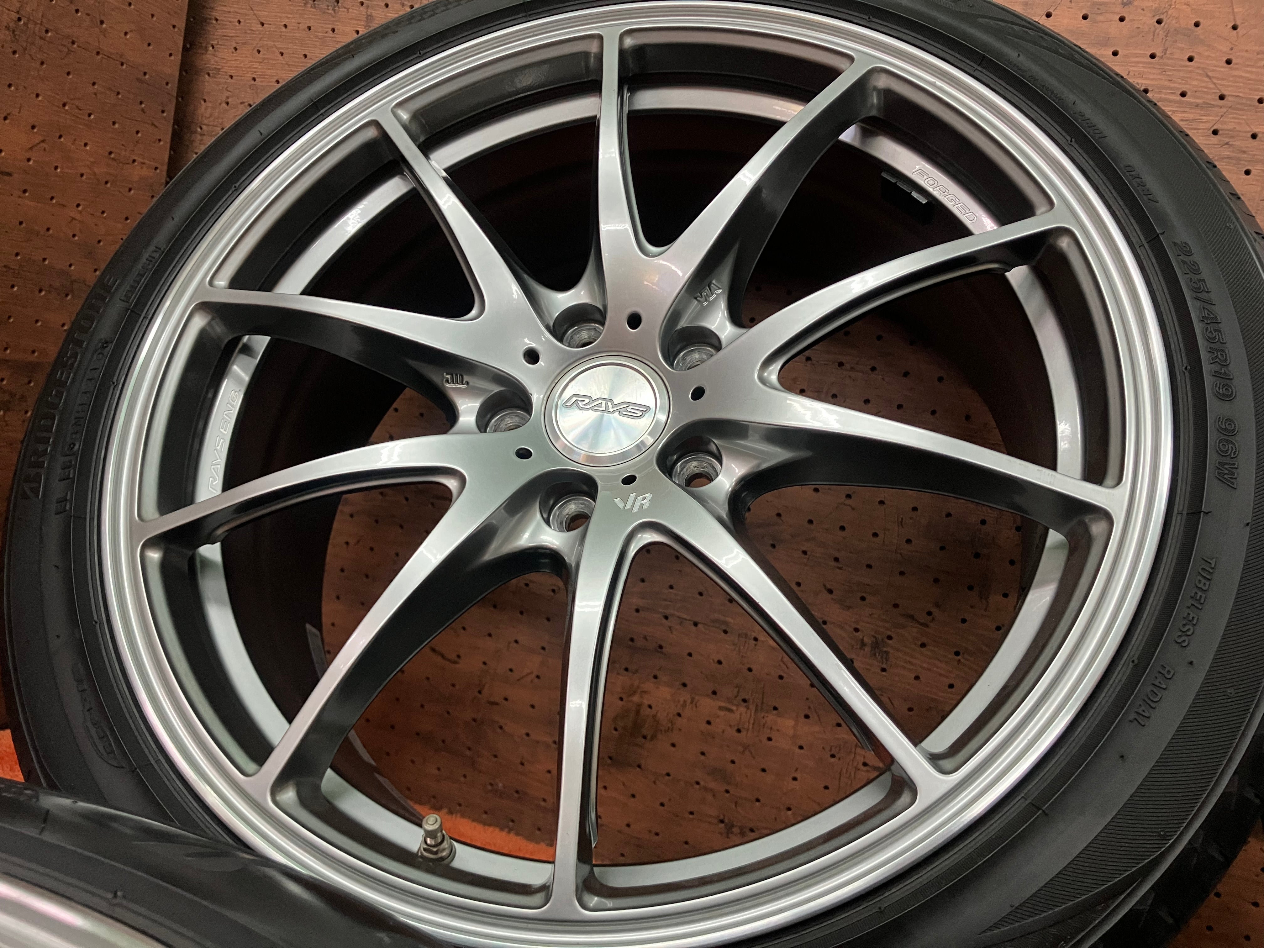 激安レアホイールレイズボルクレーシング245/35R19タイヤ付きアウディTT8 ◇絶版 鍛造ホイール レイズ ボルクレーシング G25◇19インチ 8J+48