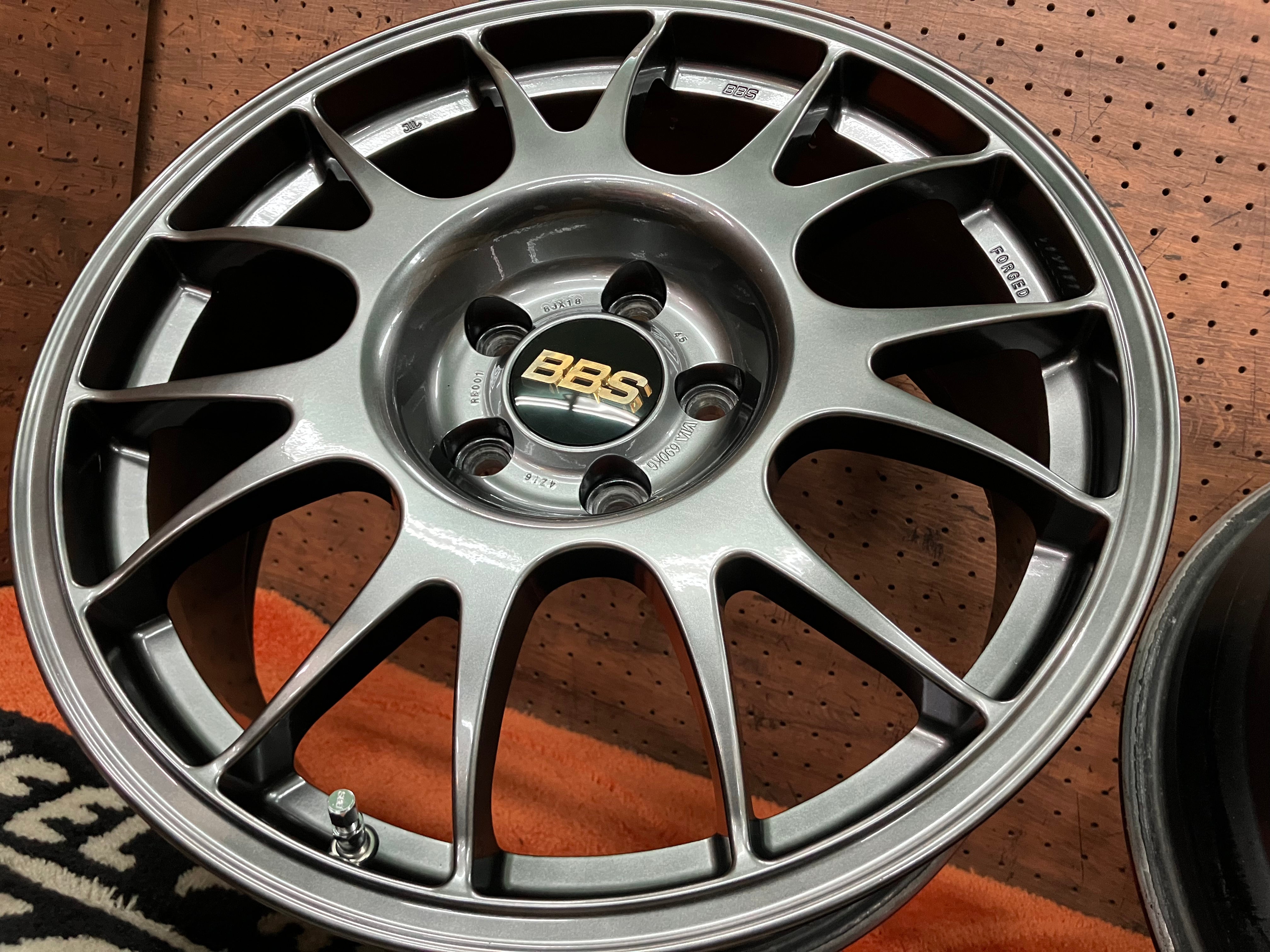 ◇再塗装済み!!BBS RE RE001◇18インチ 8J+45 114.3-5H◇FORGED 鍛造