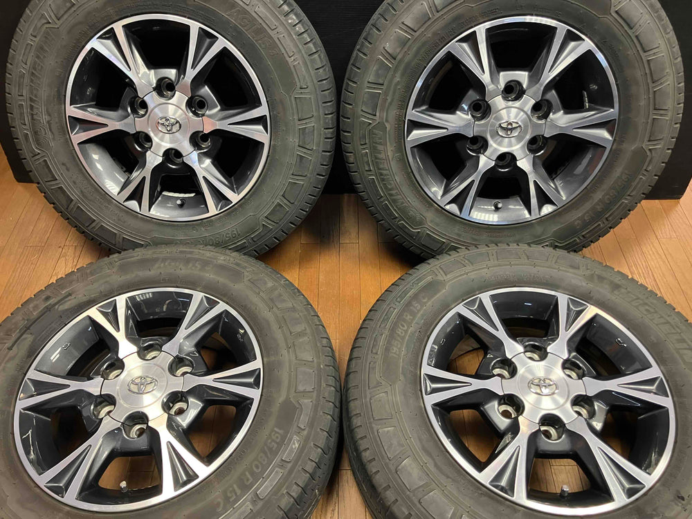 ◇美品◇200系 ハイエース純正 15インチ◇6J+35 6H139.7◇ミシュラン 