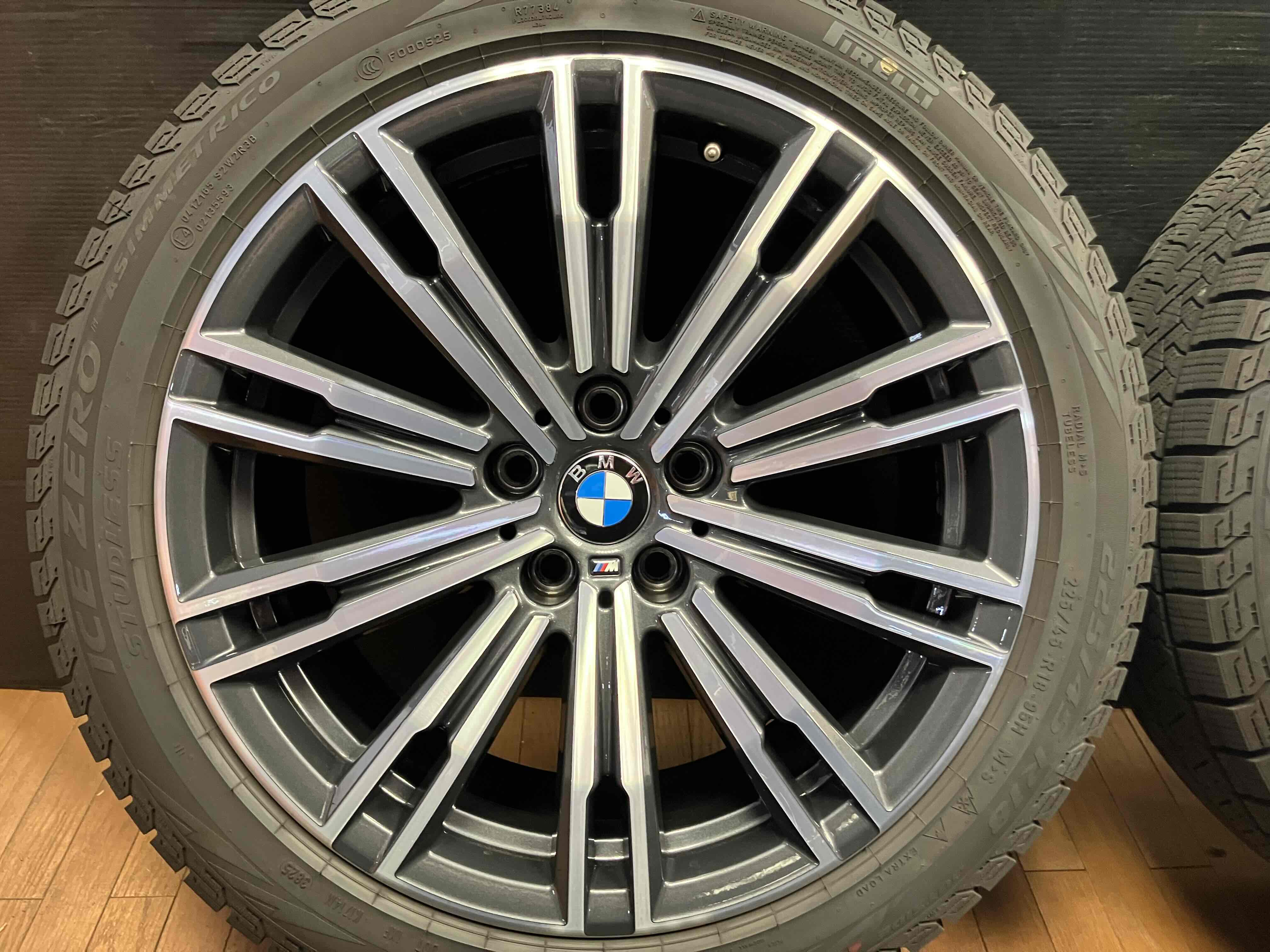 美品 新品タイヤ  3シリーズ(G20)Ｍスポ純正ダブルスポーク790M 2025年タイヤ BMW 3シリーズ(G20)Mスポ純正 ダブルスポーク790M