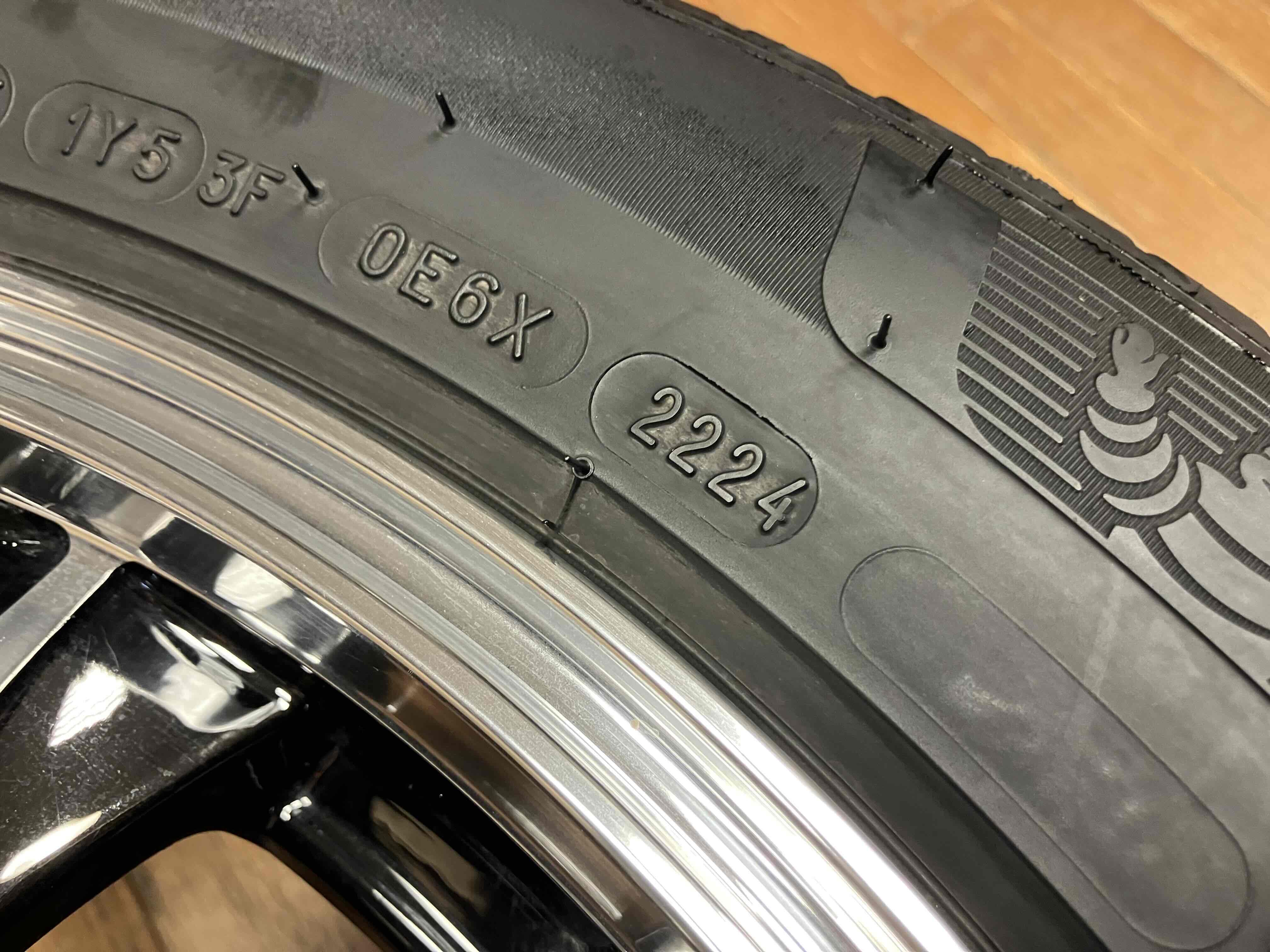 ◇Weds レオニスRT 17インチ◇7J+42 5H114.3◇Eプライマシー 215/55R17